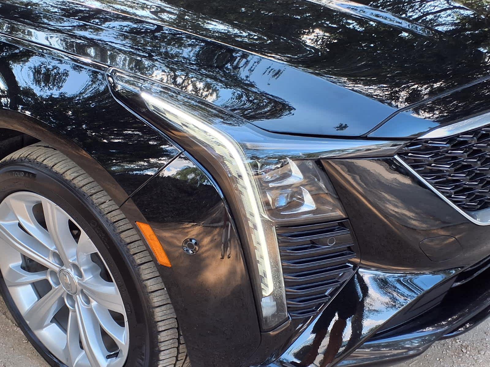 Certified Used 2025 Black Raven Cadillac Premium Luxury image 7