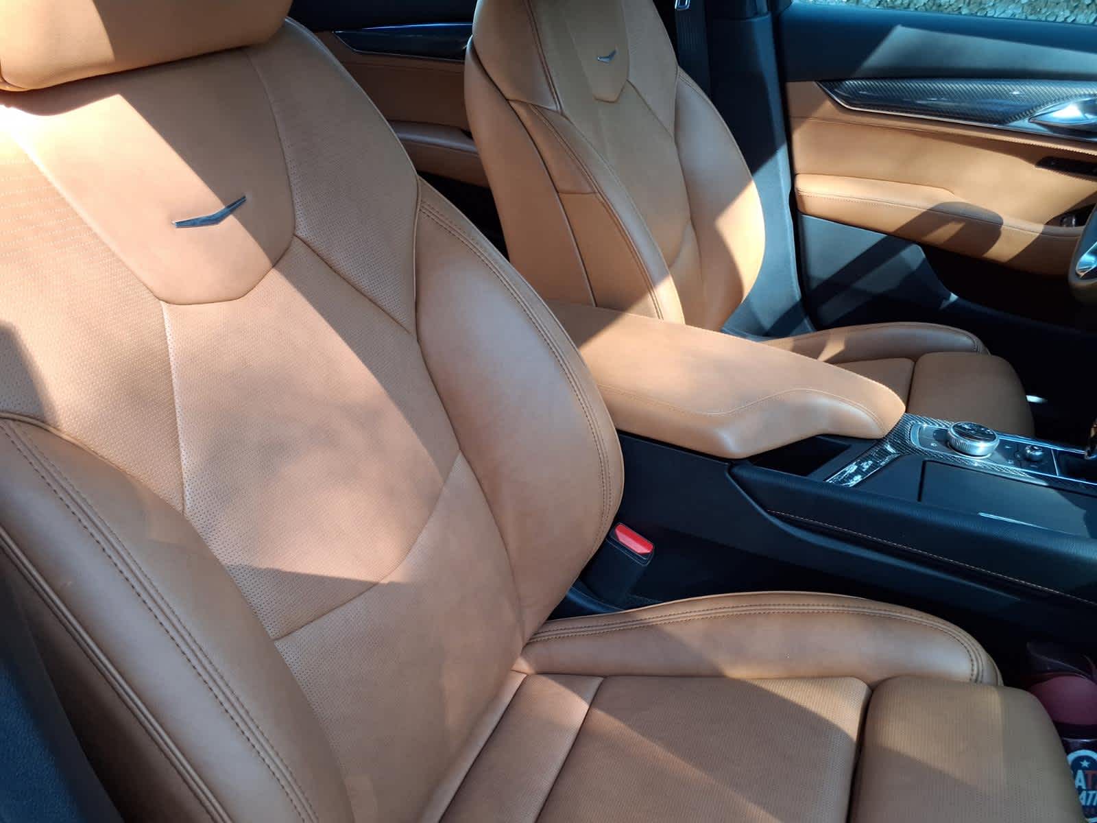 Certified Used 2025 Black Raven Cadillac Premium Luxury image 10