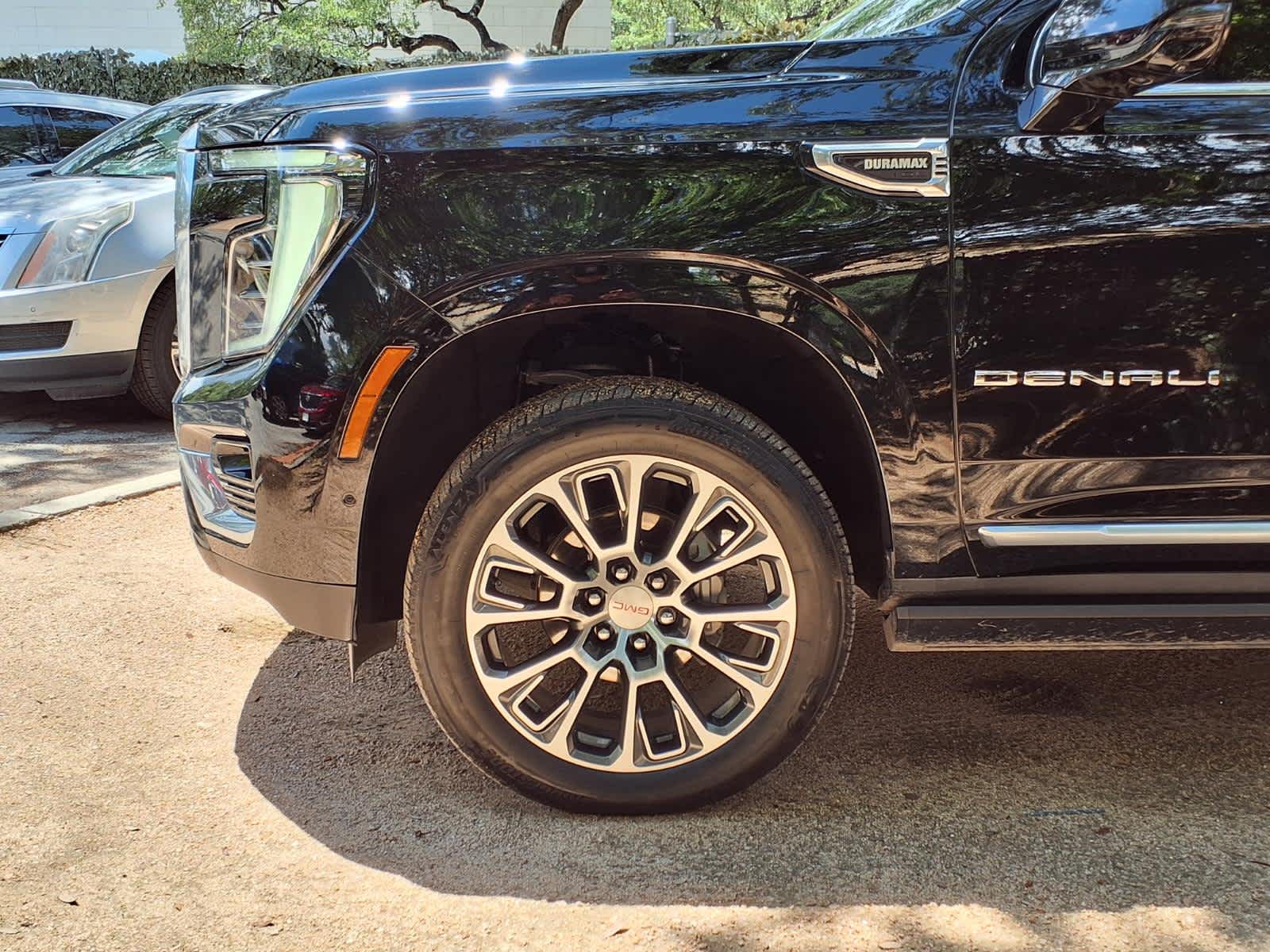Used 2026 Onyx Black GMC Denali image 10