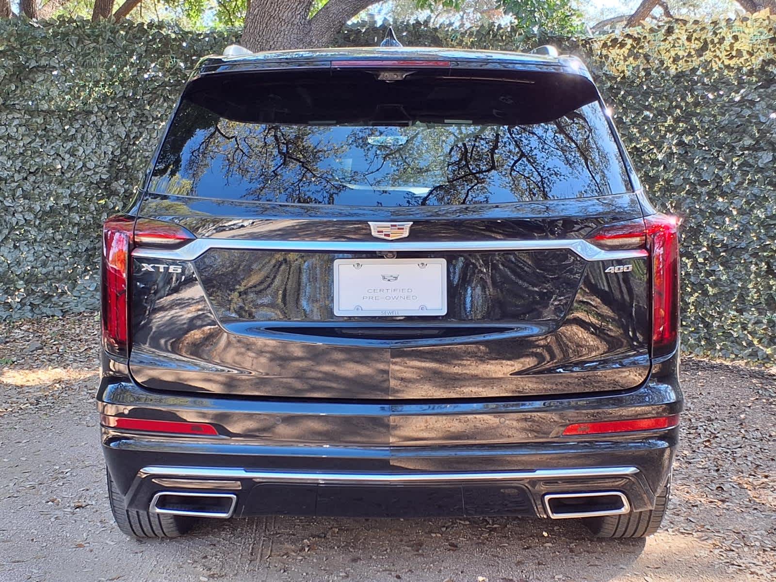 View vehicle photo 4