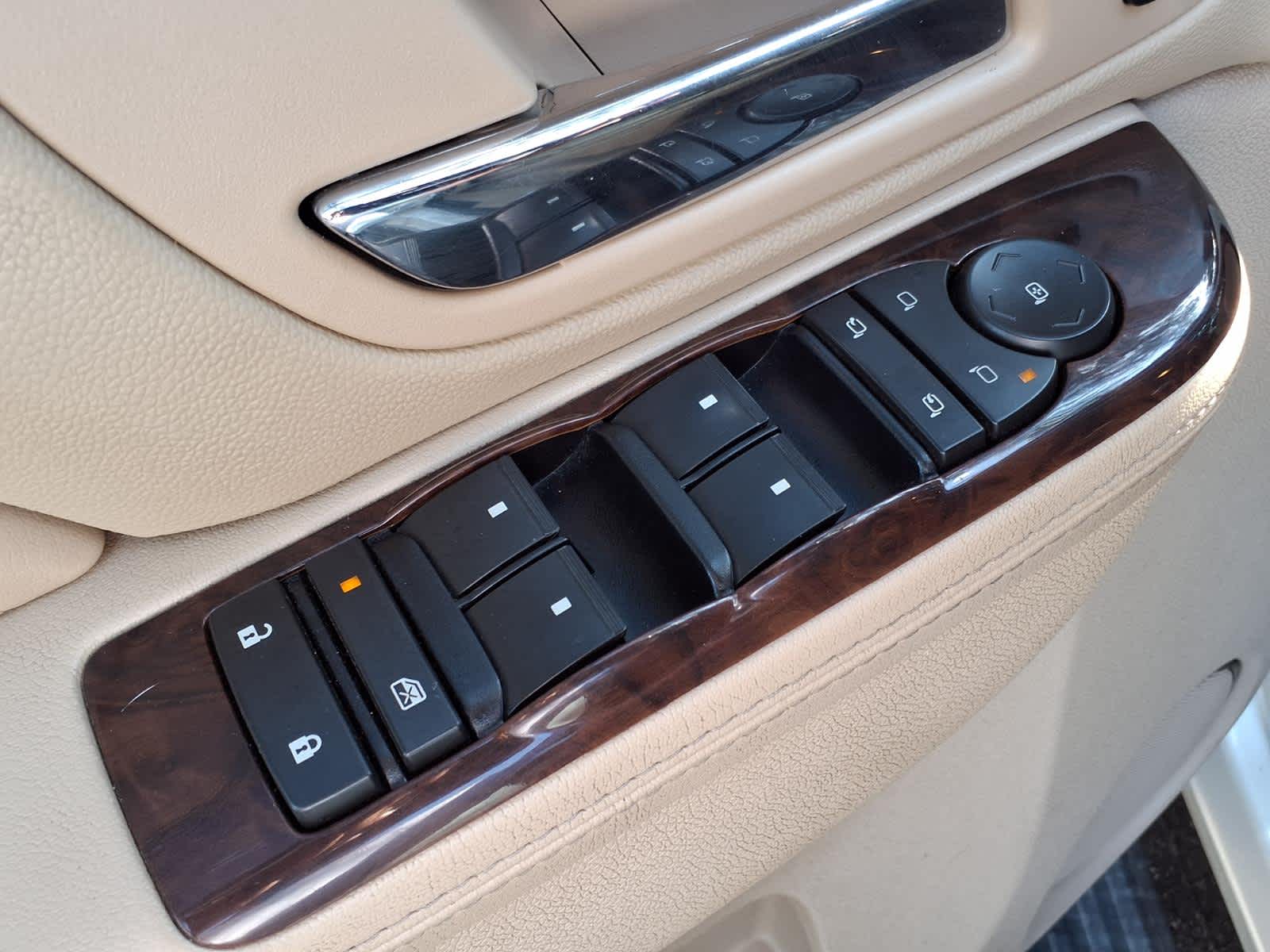 Used 2011 White Diamond Tricoat Cadillac Premium image 16