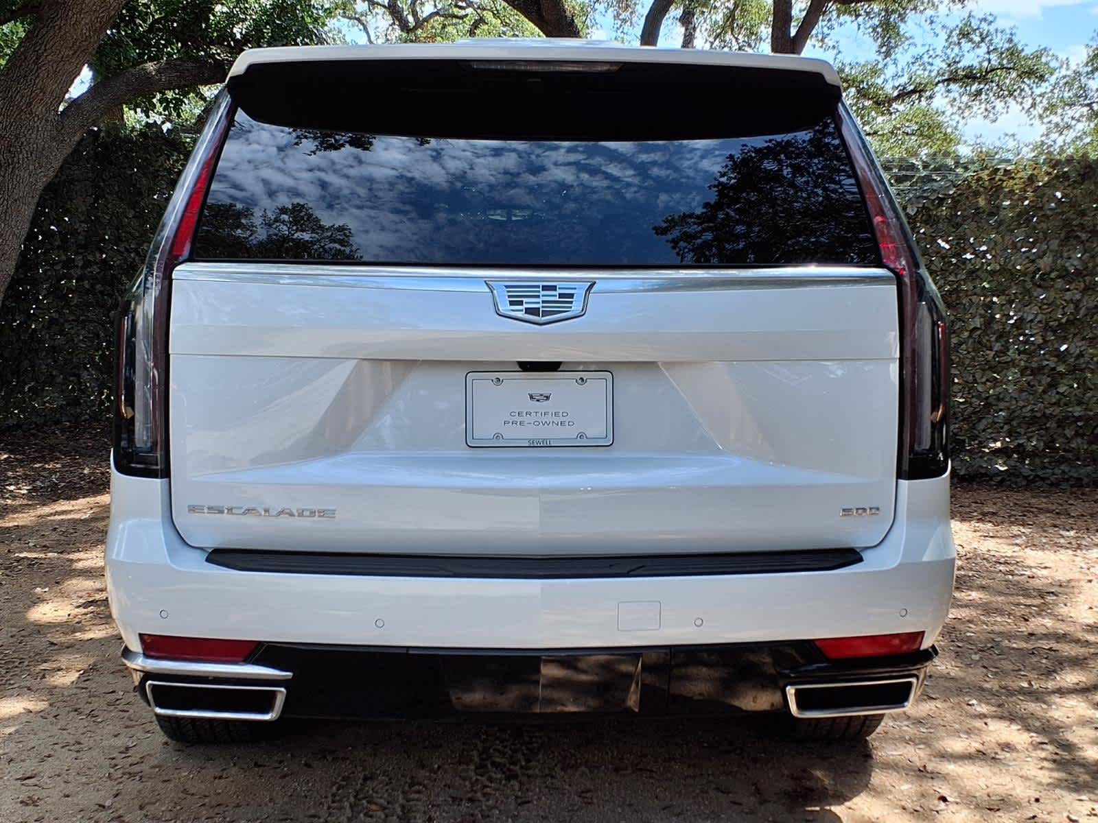Certified Used 2023 Crystal White Tricoat Cadillac 4WD Premium Luxury Platinum image 4