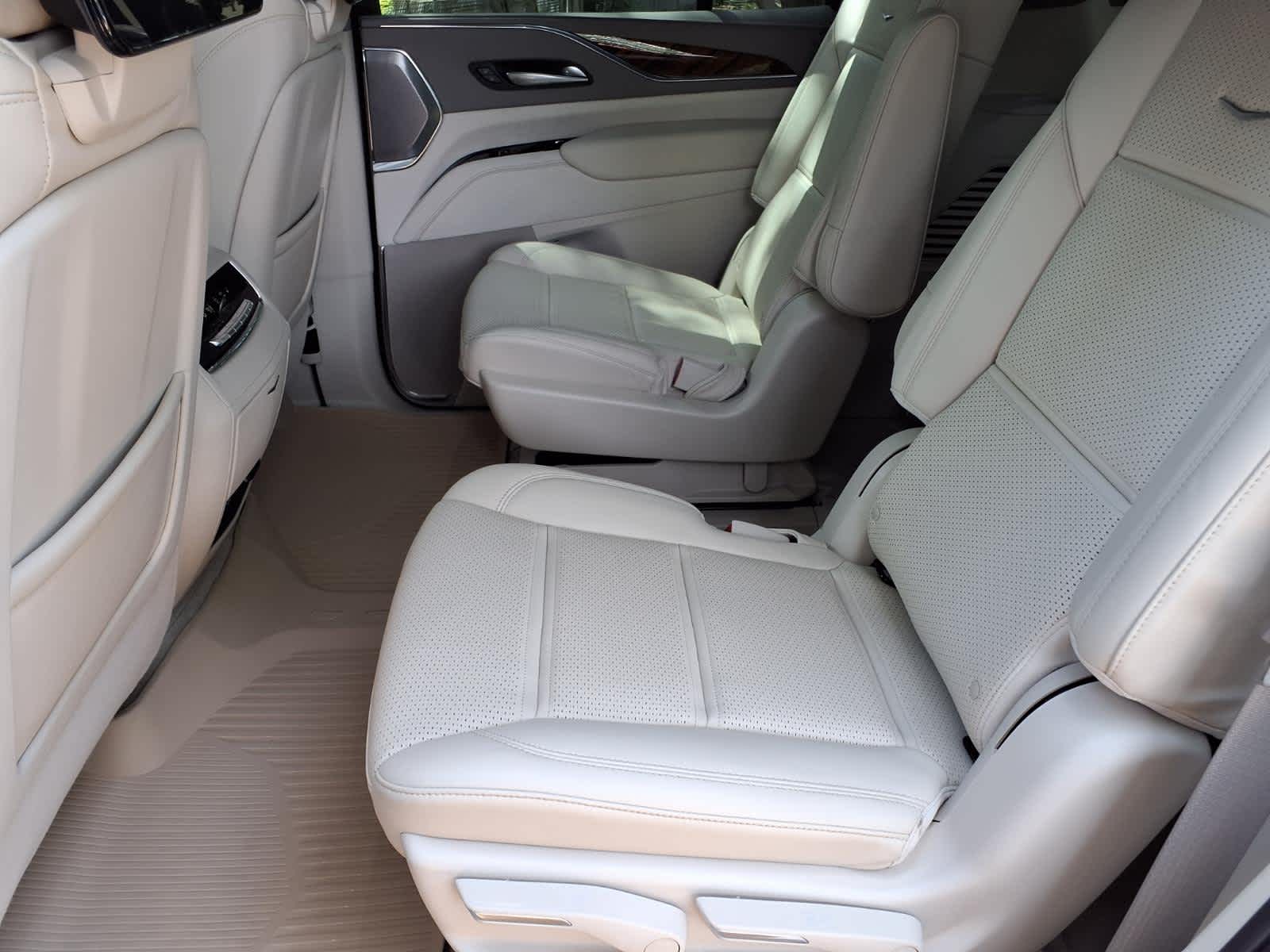 Certified Used 2023 Crystal White Tricoat Cadillac 4WD Premium Luxury Platinum image 23