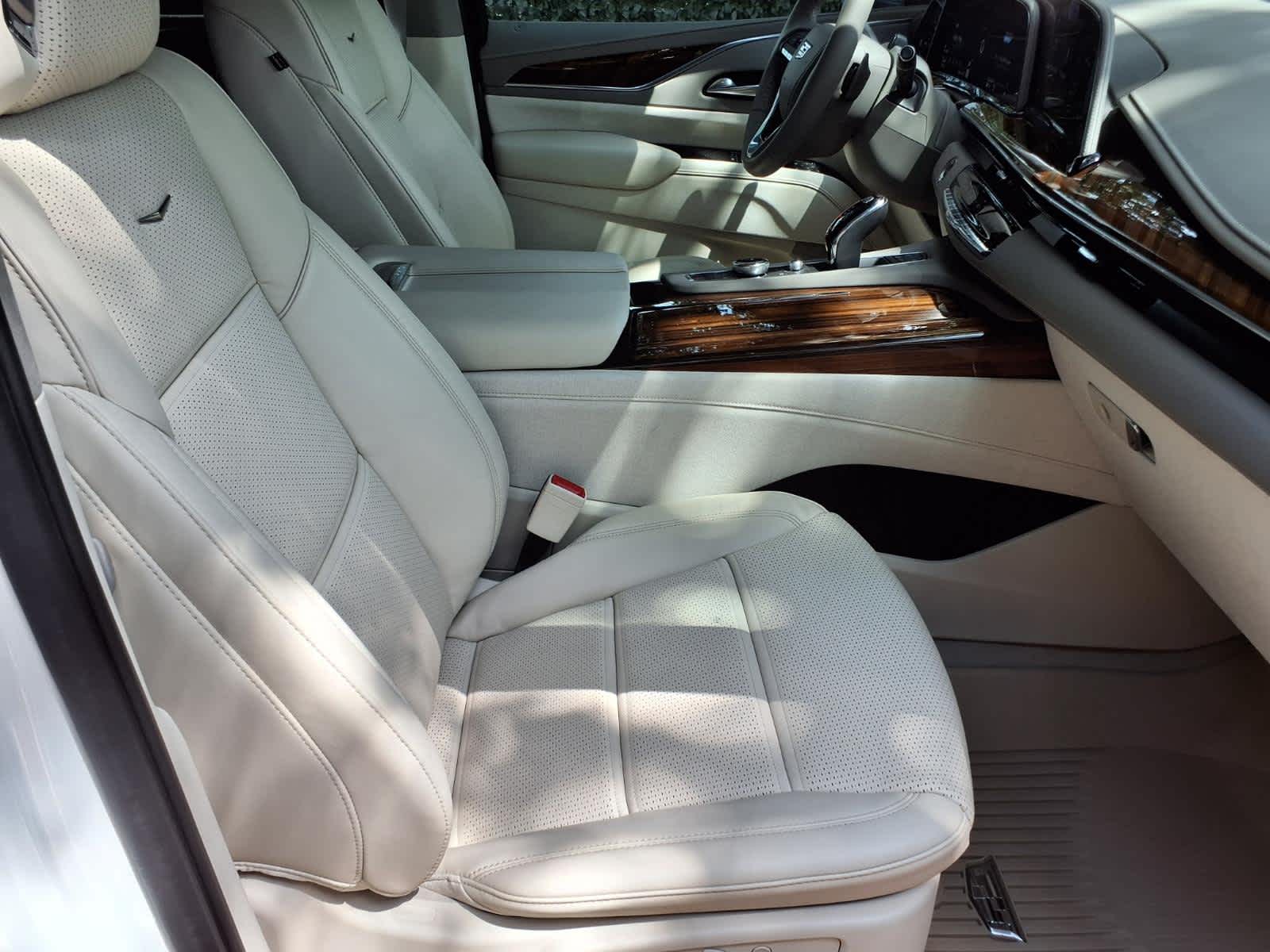 Certified Used 2023 Crystal White Tricoat Cadillac 4WD Premium Luxury Platinum image 21