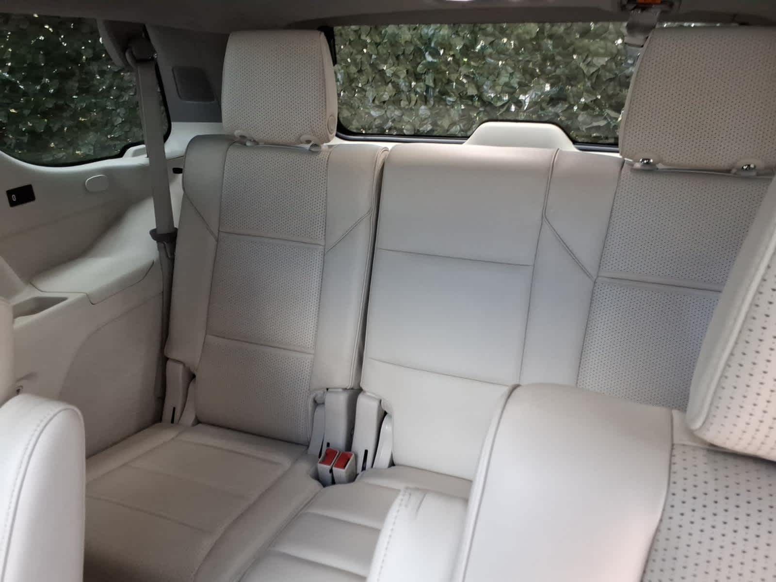 Used 2024 Crystal White Tricoat Cadillac Sport Platinum image 20