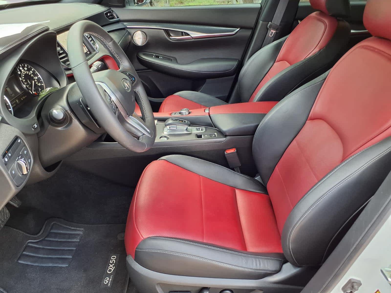 Used 2024  INFINITI SPORT image 13