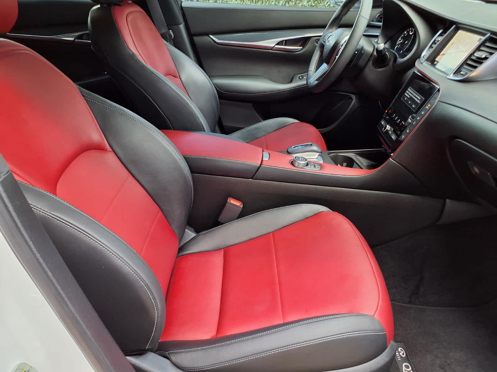 Used 2024  INFINITI SPORT image 12