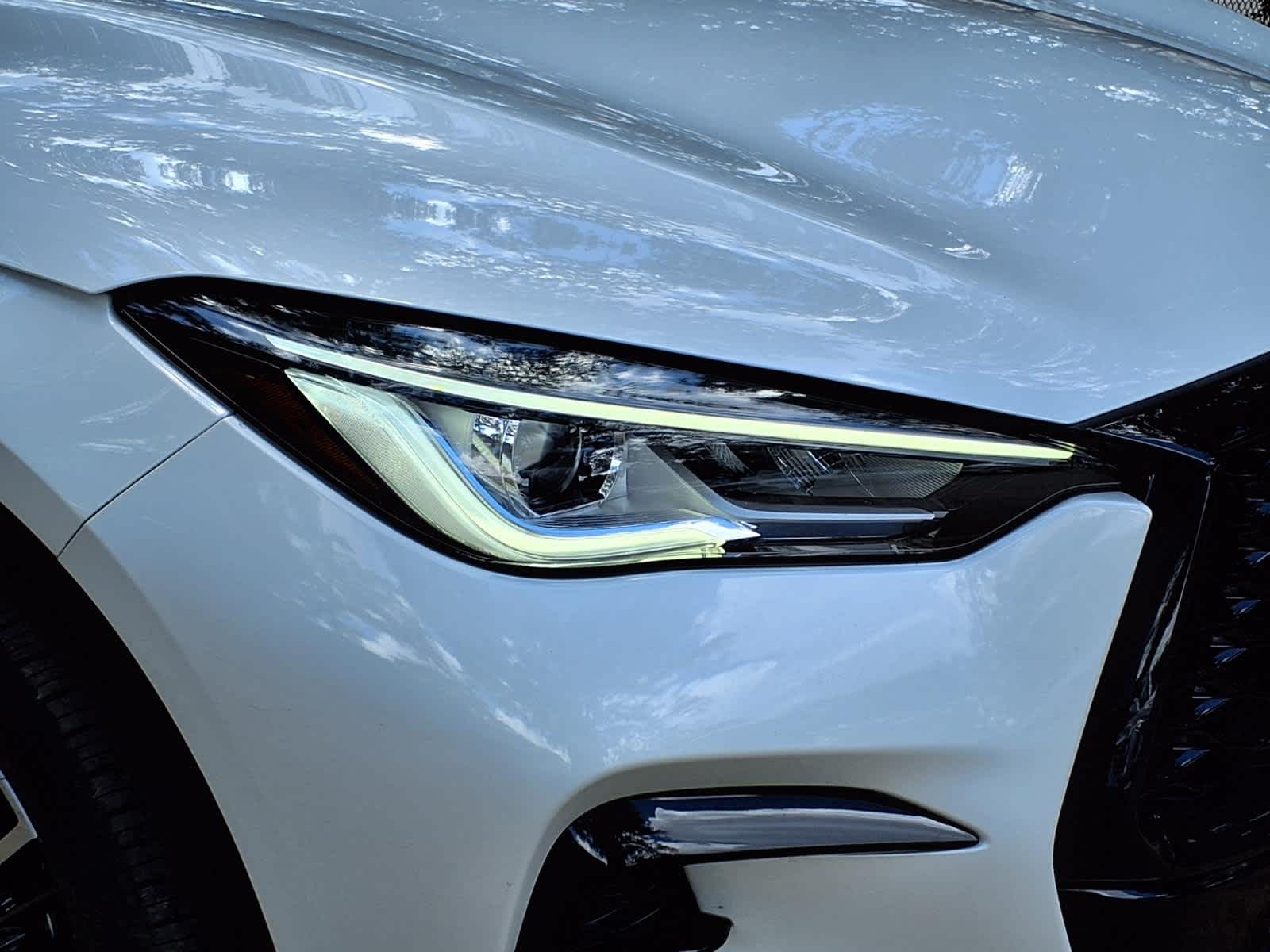 Used 2024  INFINITI SPORT image 9