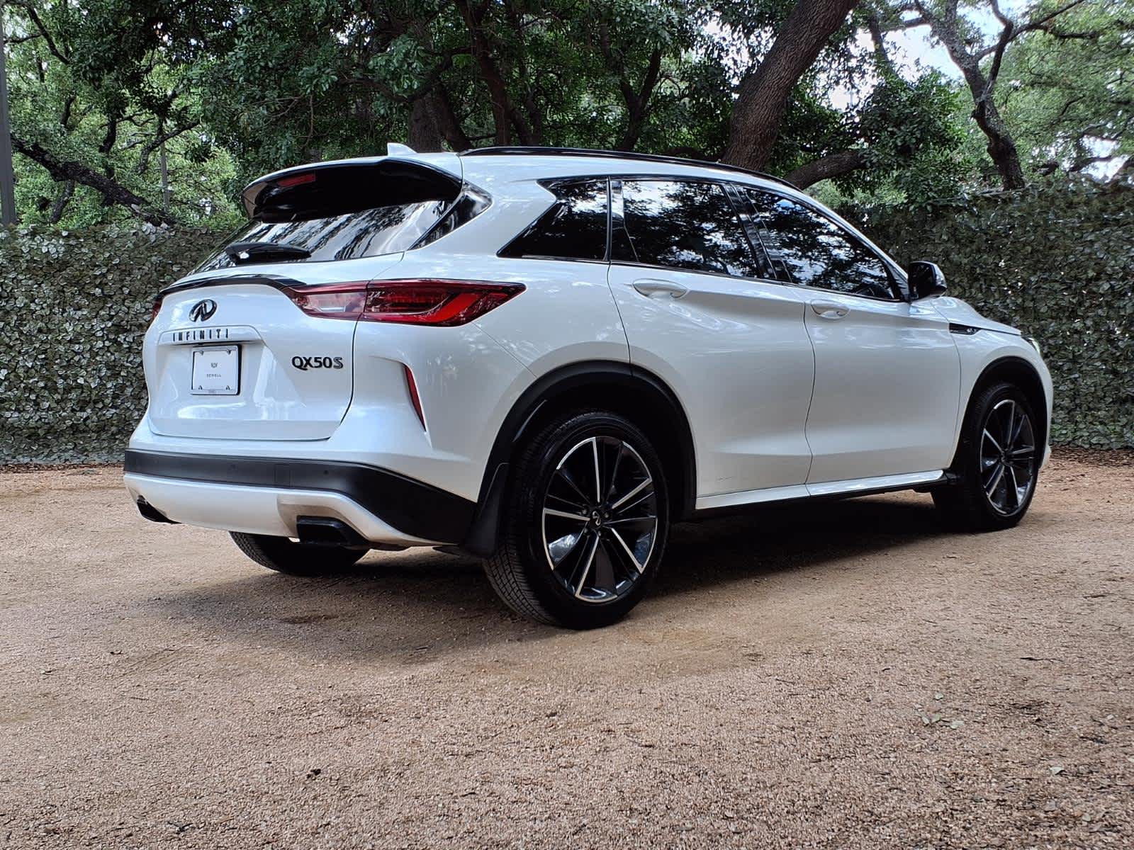 Used 2024  INFINITI SPORT image 8