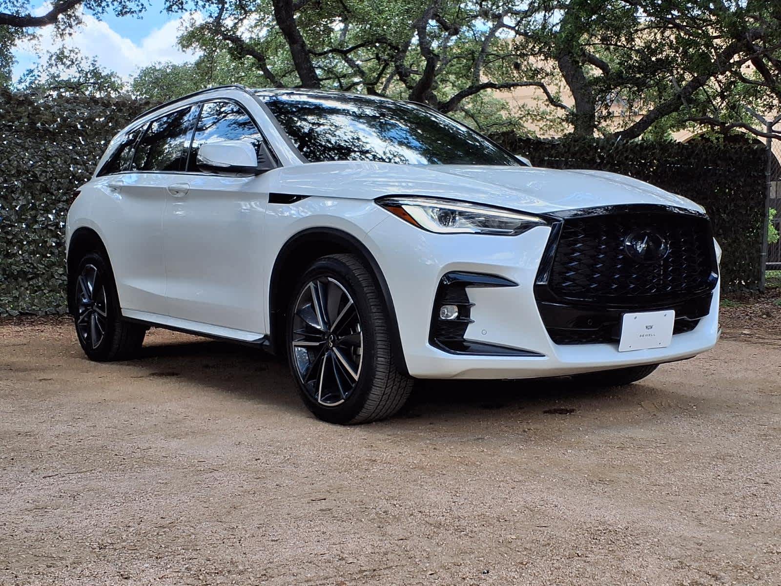 Used 2024  INFINITI SPORT image 4