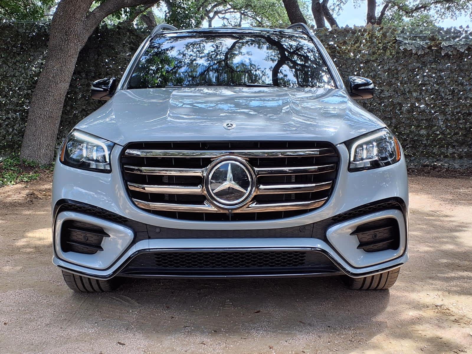 Used 2024 MANUFAKTUR Alpine Grey Mercedes-Benz GLS 580 image 2