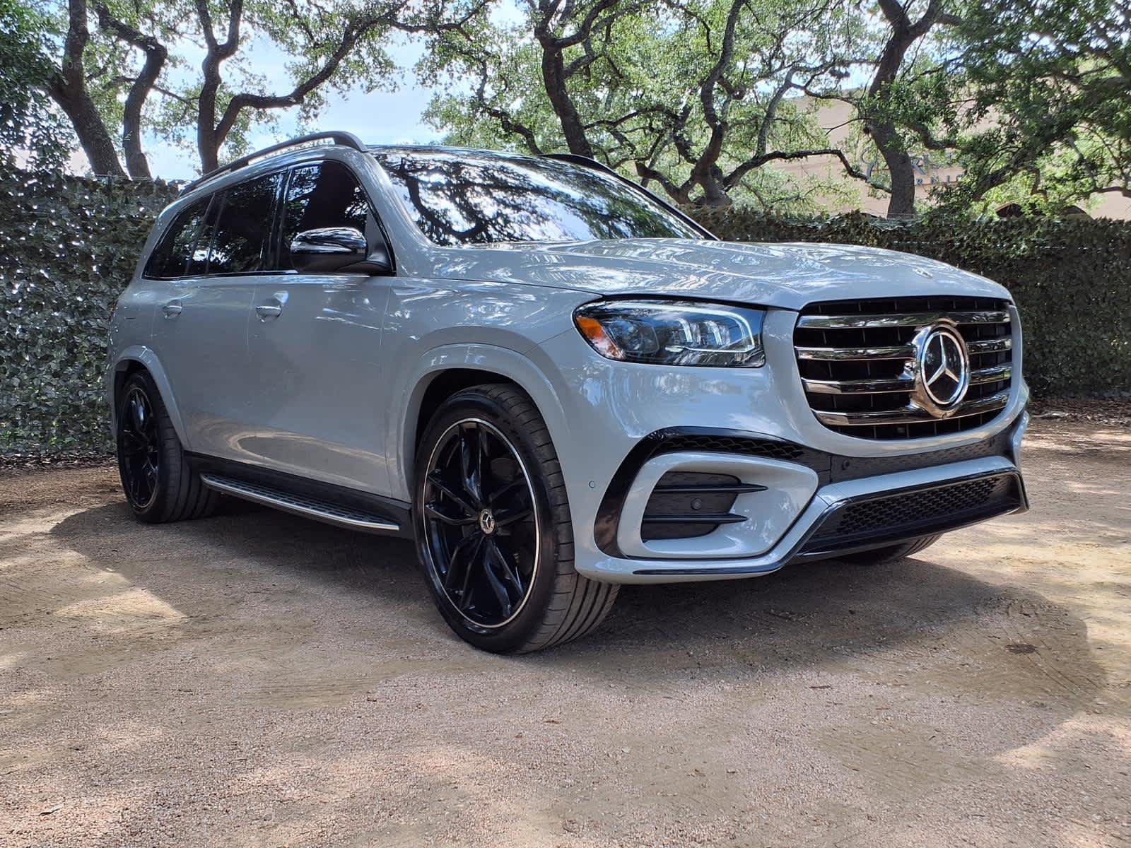 Used 2024 MANUFAKTUR Alpine Grey Mercedes-Benz GLS 580 image 4