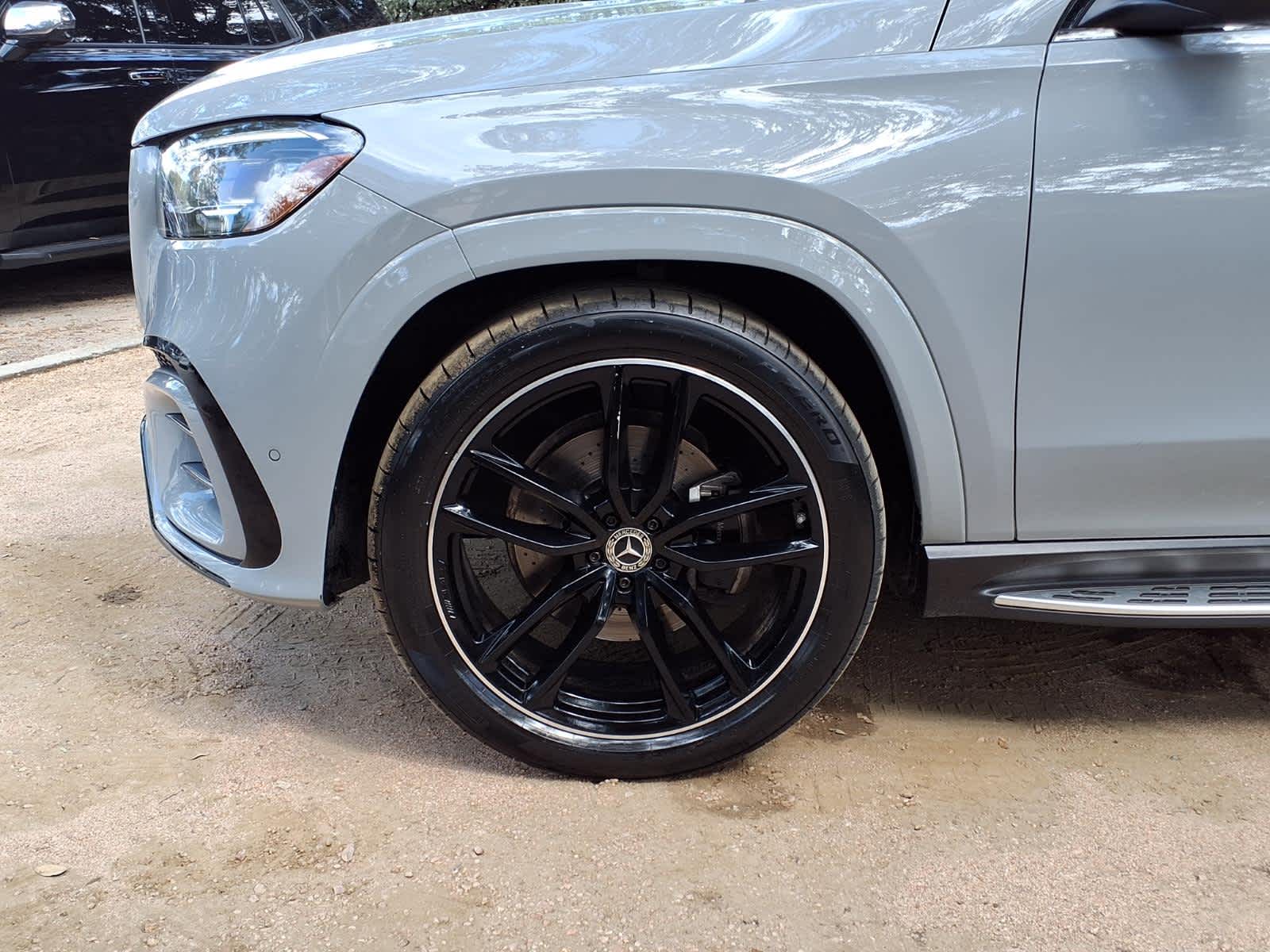 Used 2024 MANUFAKTUR Alpine Grey Mercedes-Benz GLS 580 image 10