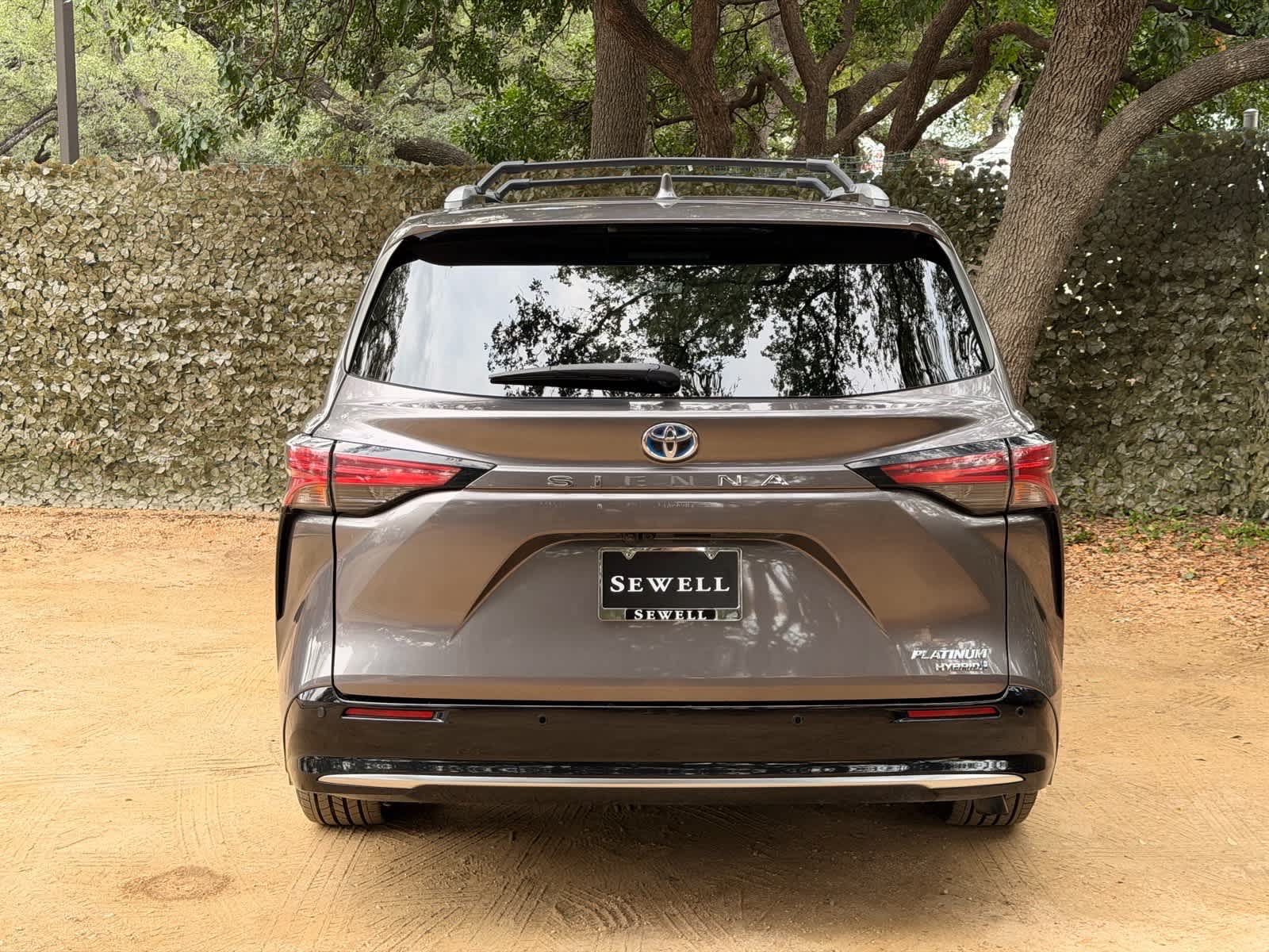 Used 2022 Predawn Gray Mica Toyota Platinum image 4