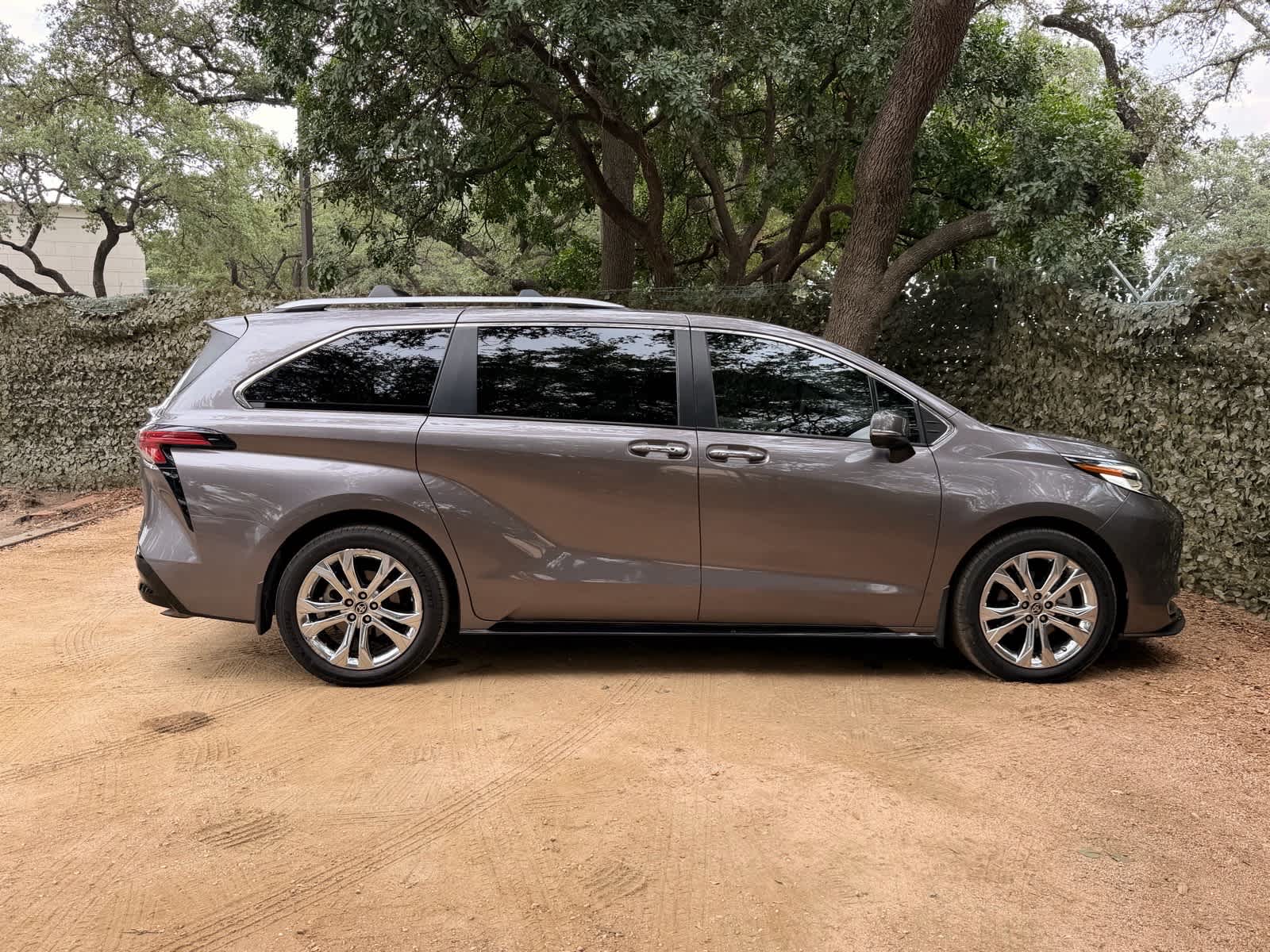 Used 2022 Predawn Gray Mica Toyota Platinum image 6