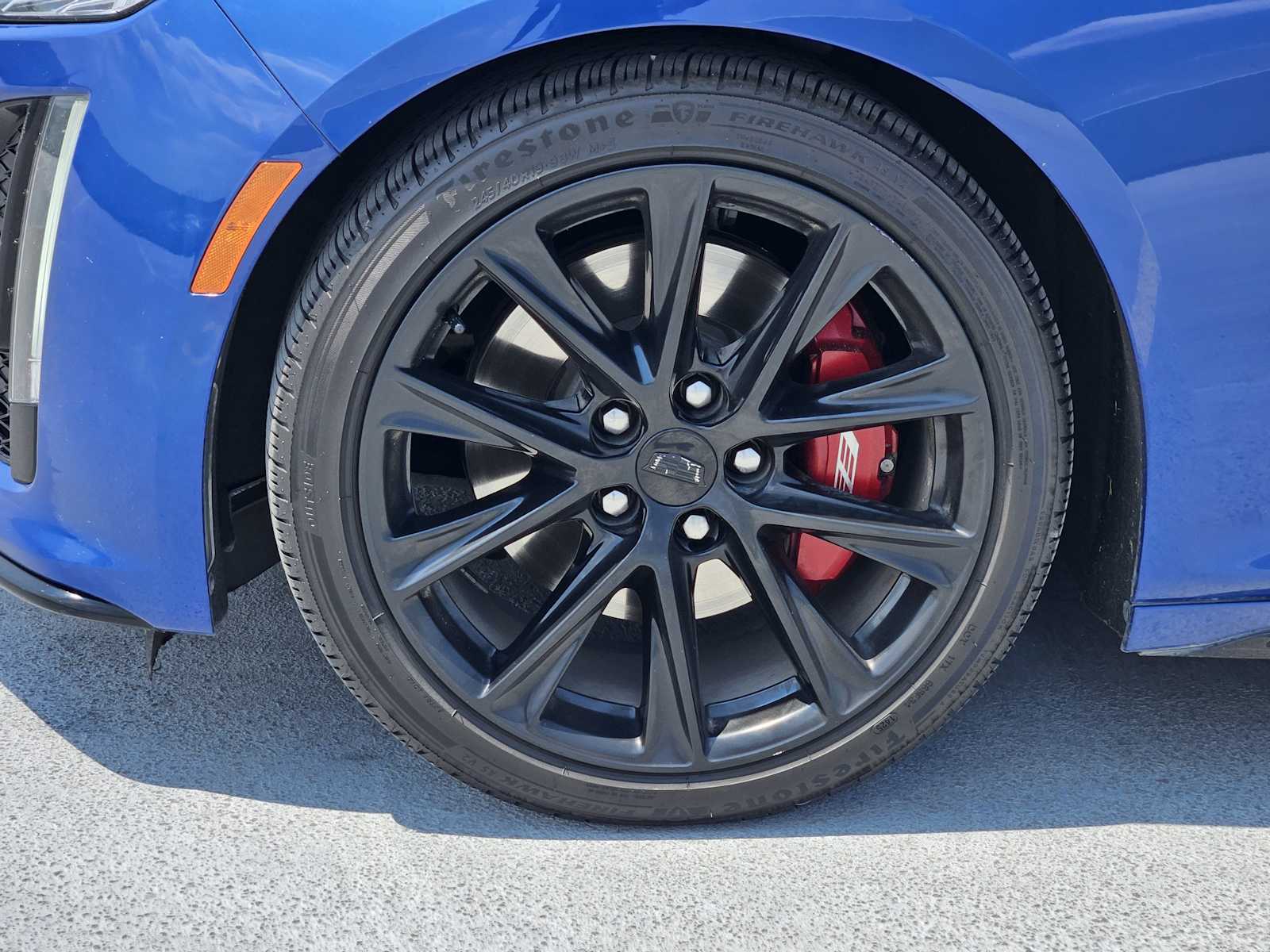 Used 2021 Wave Metallic Cadillac Sport image 10
