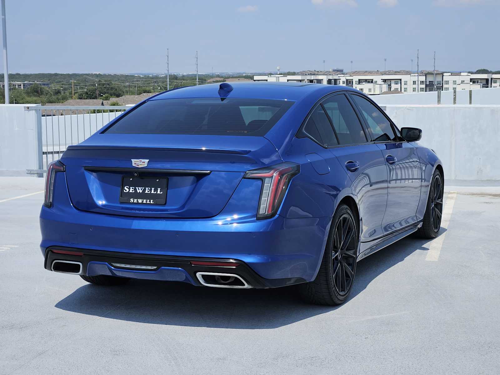 Used 2021 Wave Metallic Cadillac Sport image 7