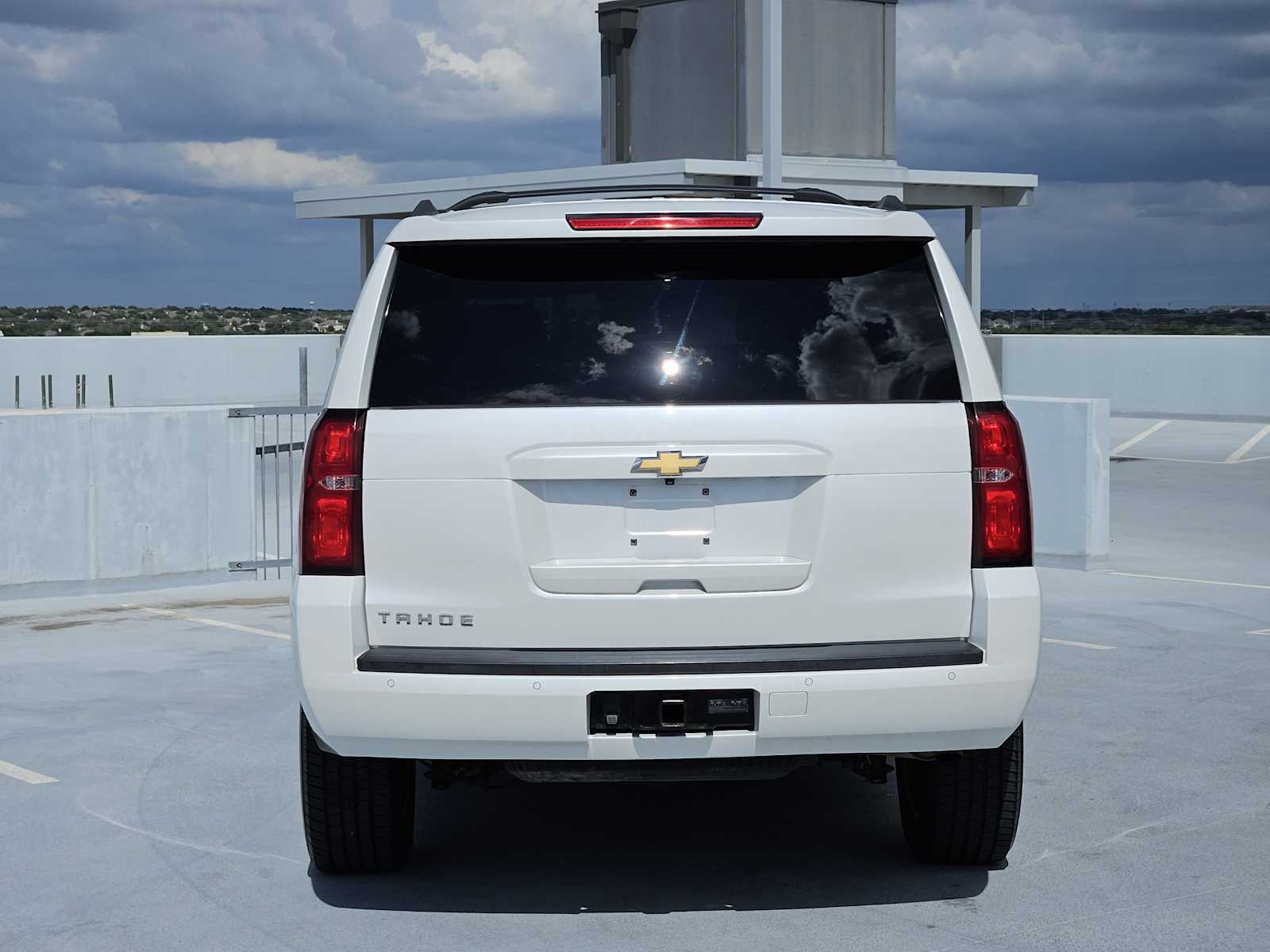 Used 2018 Iridescent Pearl Tricoat Chevrolet LT image 6