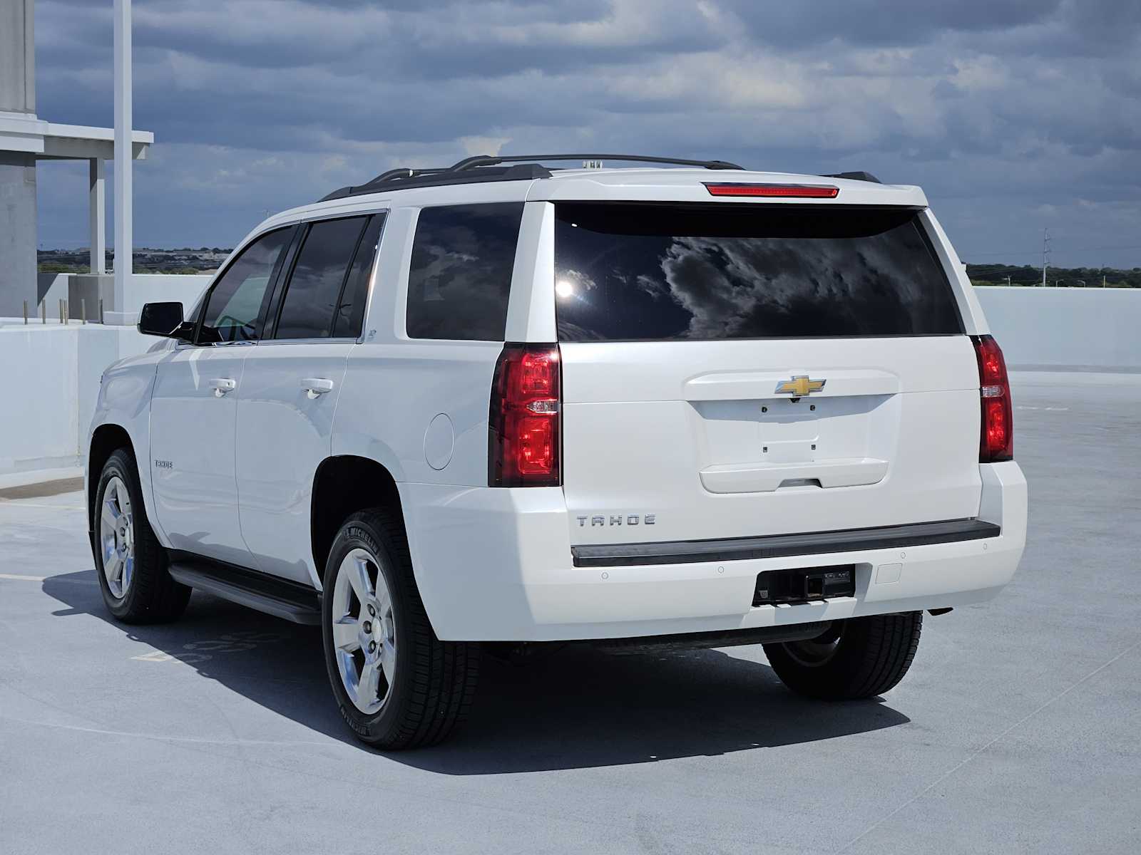 Used 2018 Iridescent Pearl Tricoat Chevrolet LT image 5