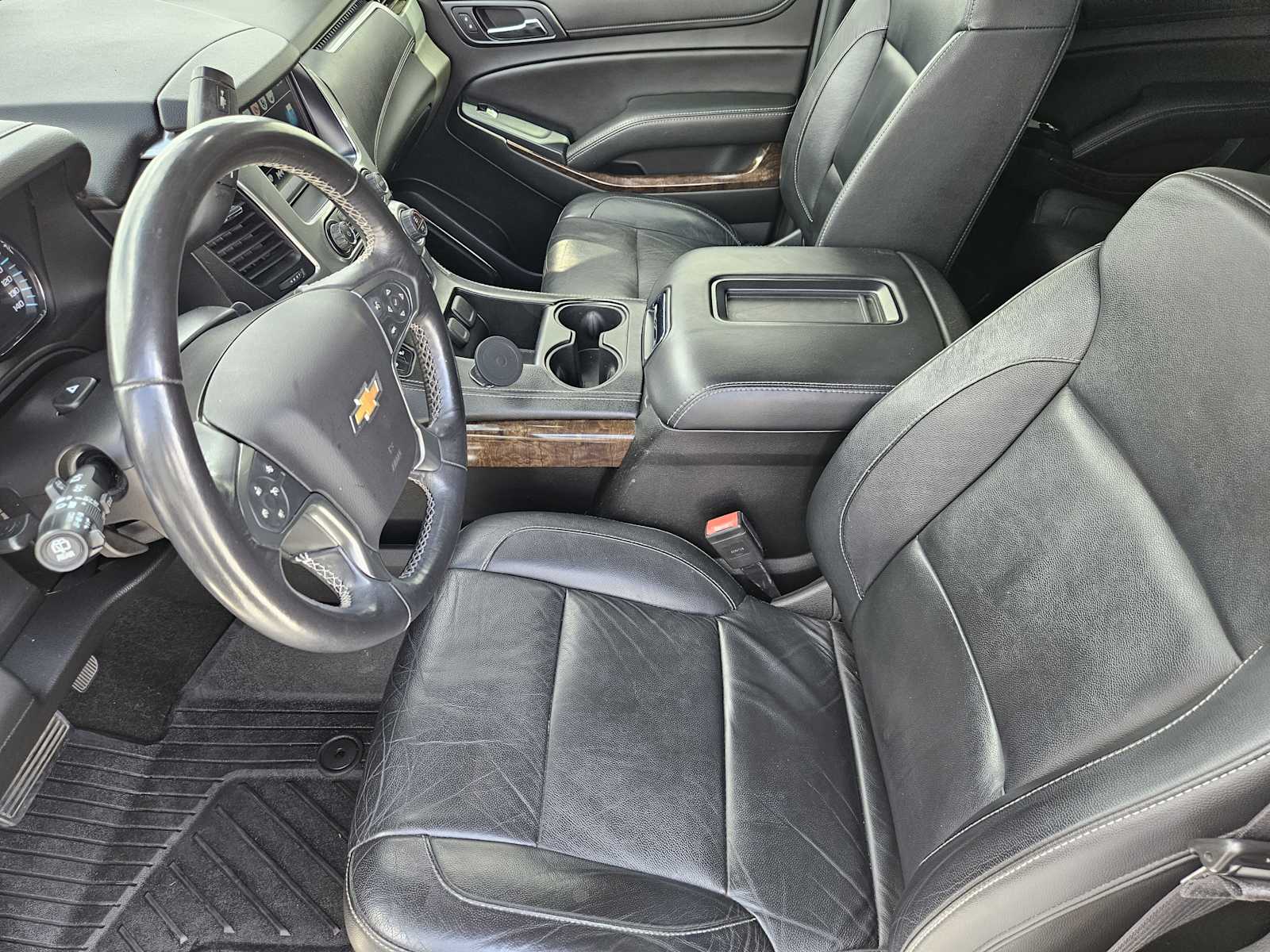 Used 2018 Iridescent Pearl Tricoat Chevrolet LT image 12