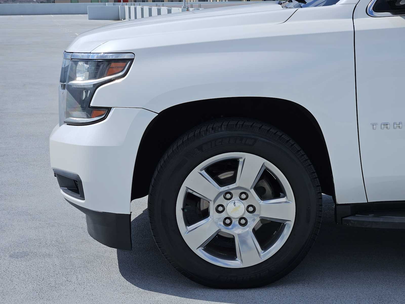 Used 2018 Iridescent Pearl Tricoat Chevrolet LT image 9