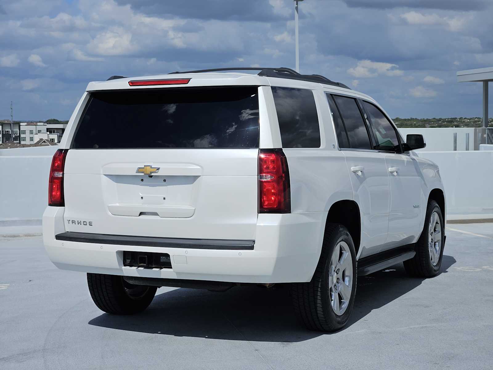 Used 2018 Iridescent Pearl Tricoat Chevrolet LT image 7