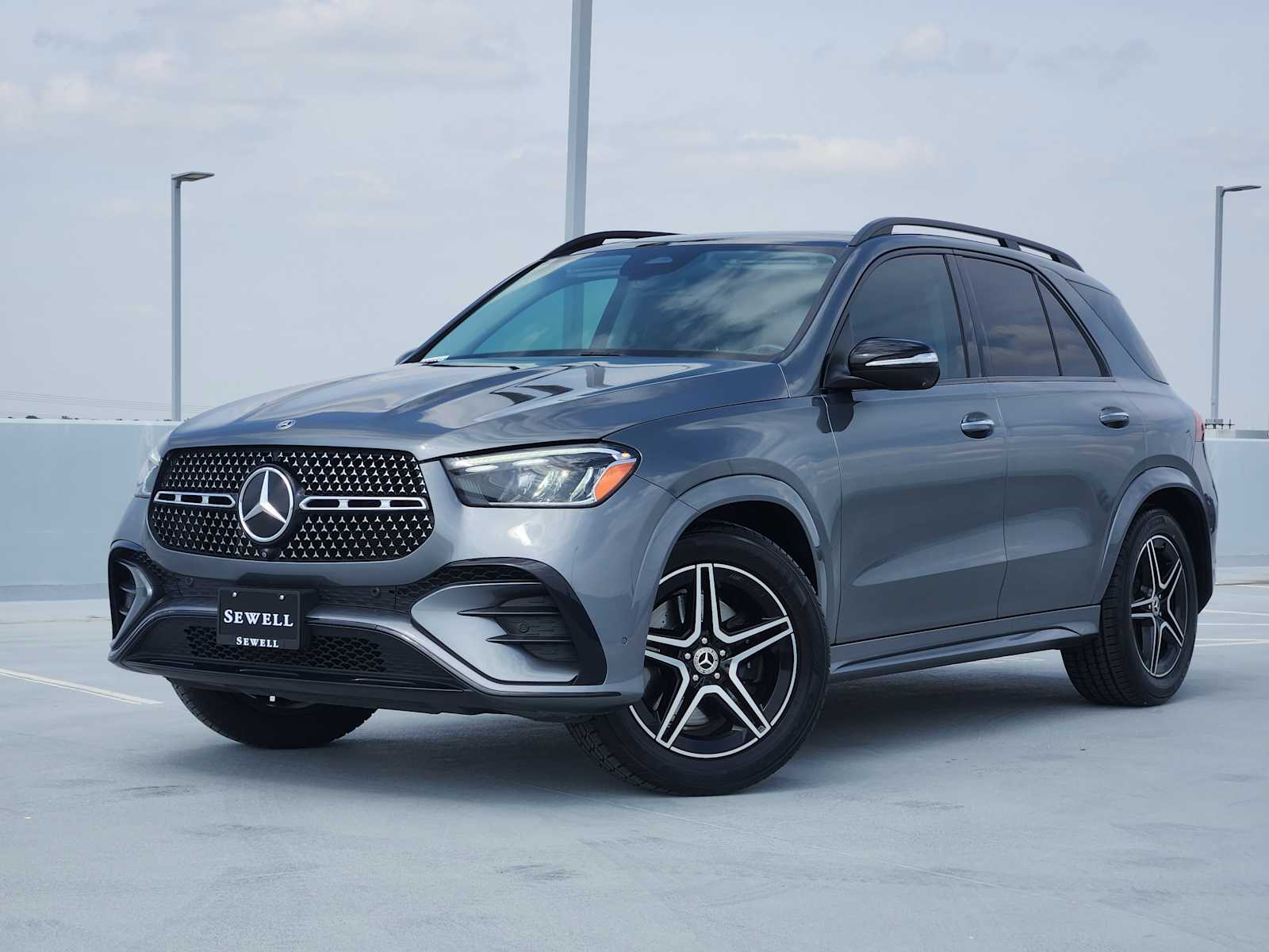 Gray (Selenite Grey Metallic) 2024 Mercedes-Benz GLE 350 4MATIC SUV / Crossover All-Wheel Drive 9-Speed Automatic
