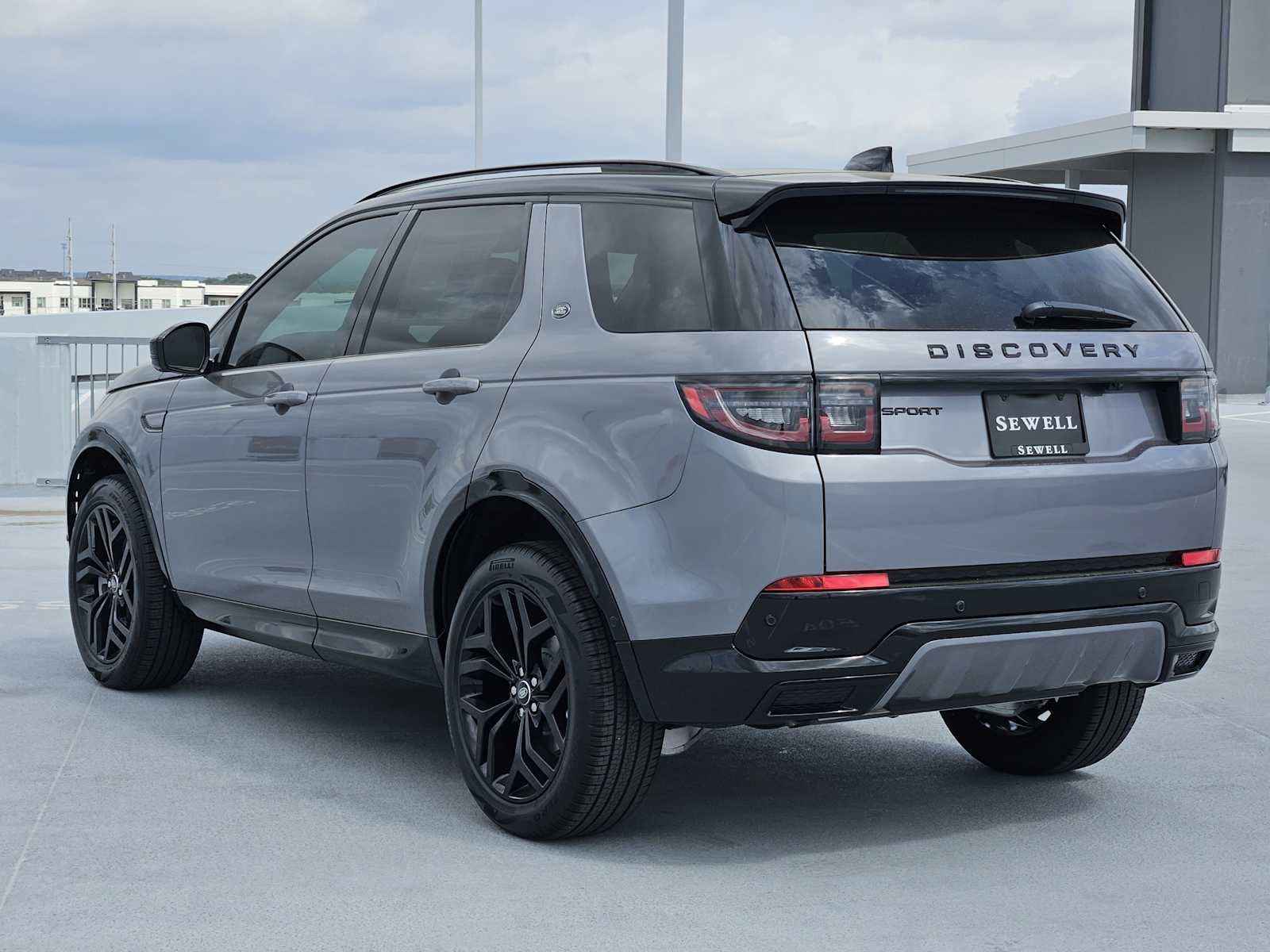 View vehicle photo 7