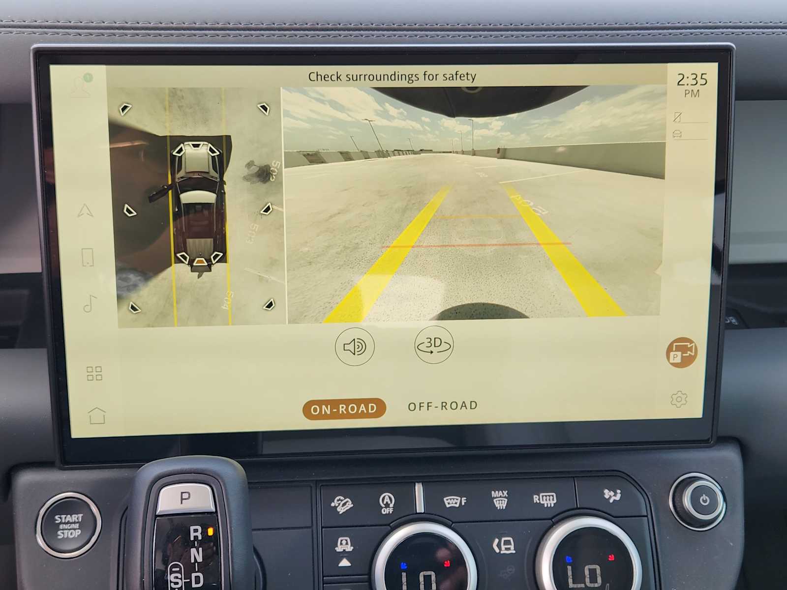 New 2026 WOOLSTONE GREEN Land Rover X-Dynamic SE image 17