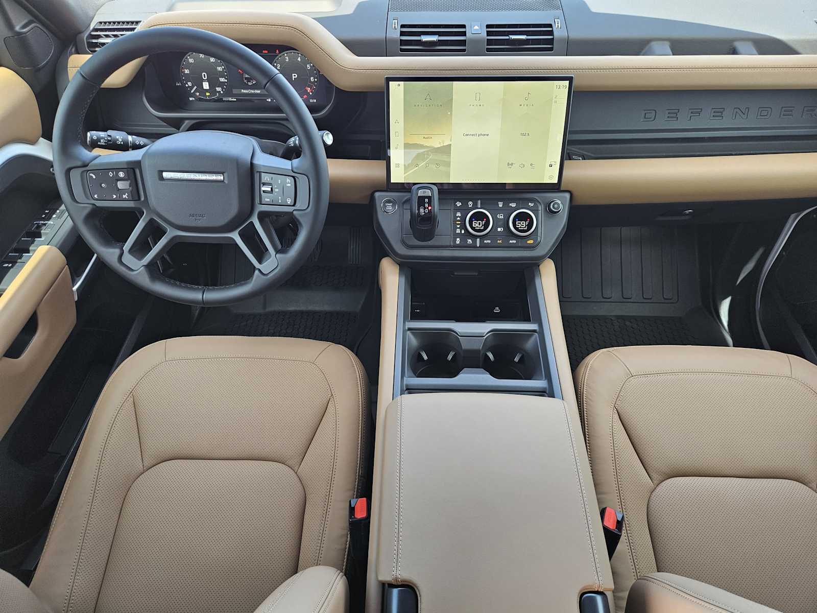 New 2026 FUJI WHITE Land Rover X-Dynamic SE image 25