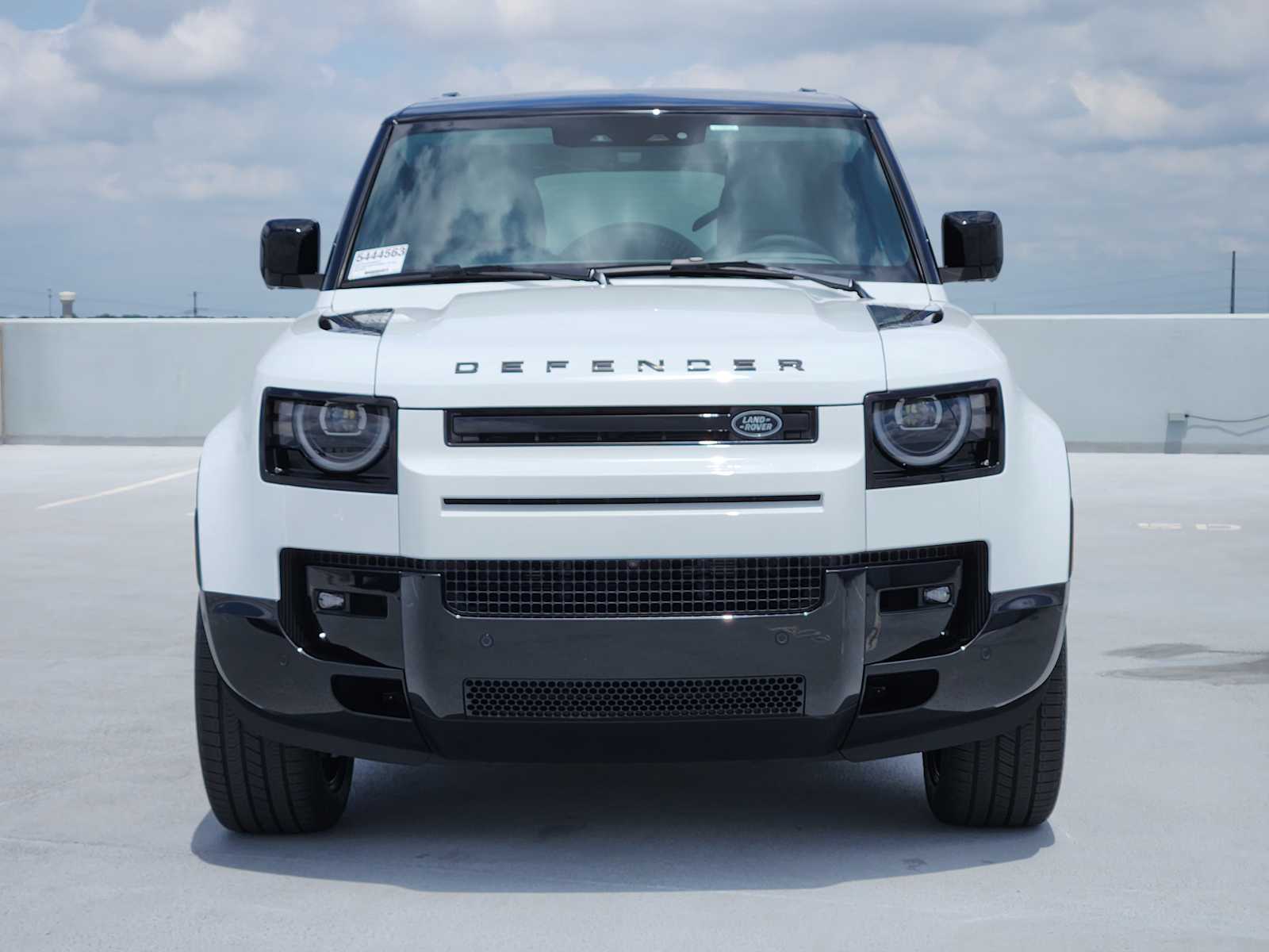 New 2026 Land Rover Defender X-Dynamic SE Sport Utility in