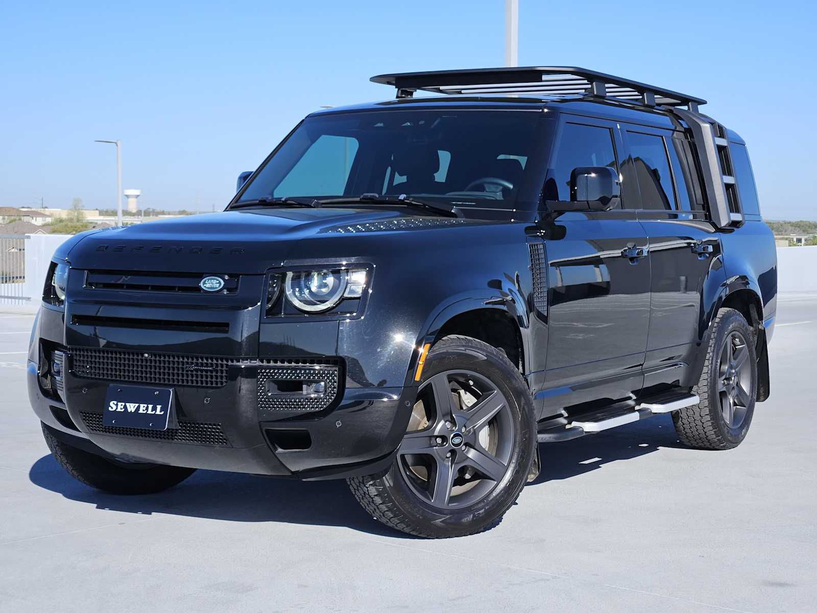 2023 Land Rover Defender 130 X-Dynamic SE AWD