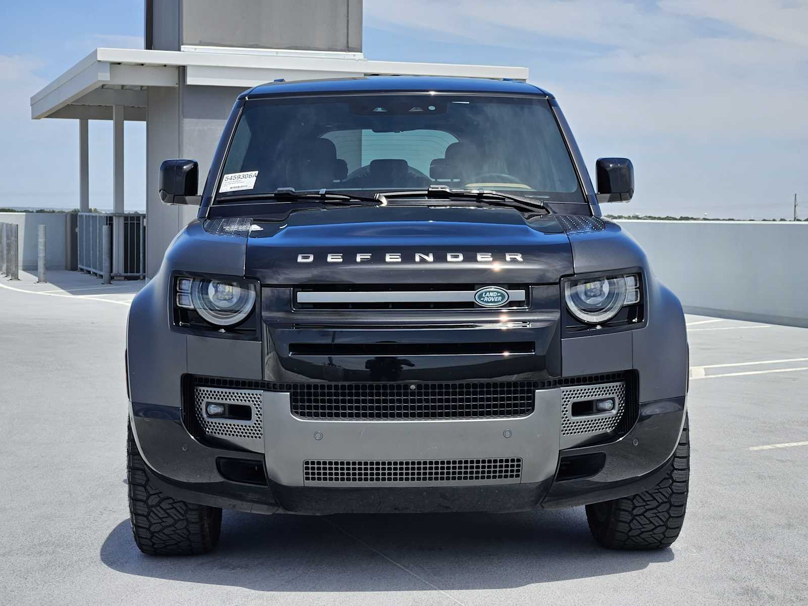 Certified Used 2025 Carpathian Grey Premium Metallic Land Rover V8 image 2