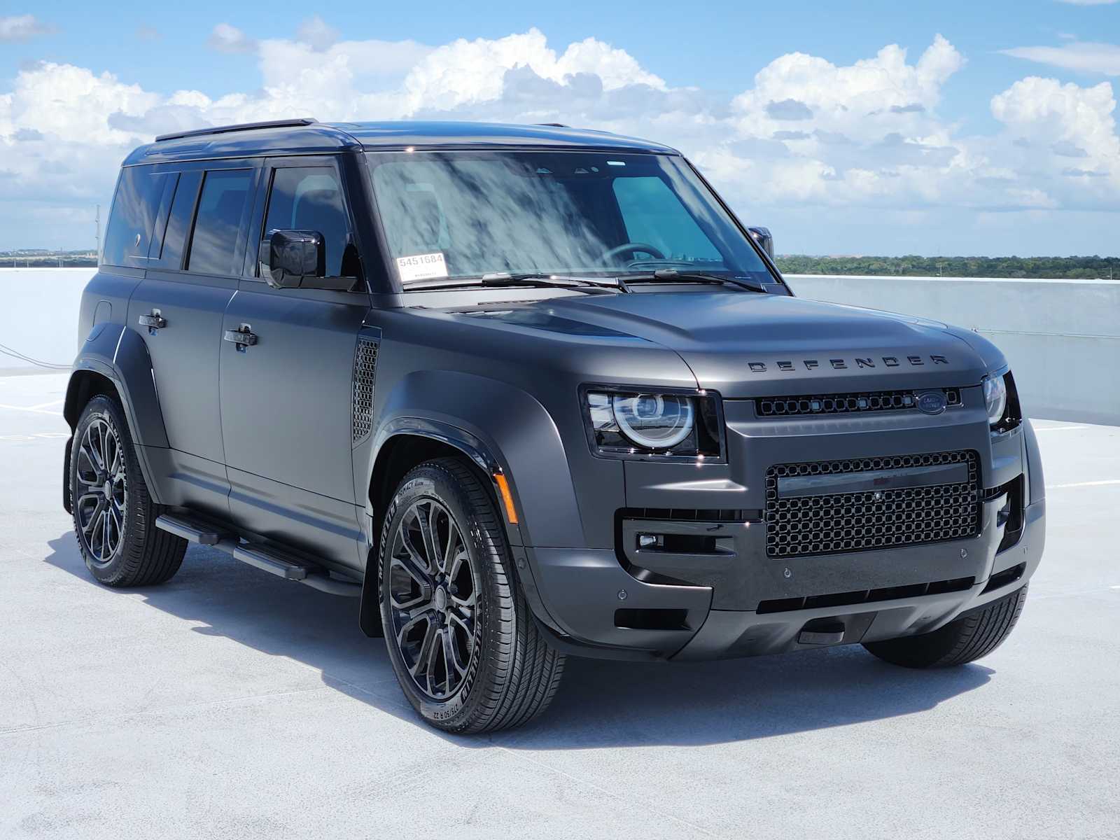New 2026 Land Rover Defender OCTA Black Sport Utility in #5451684