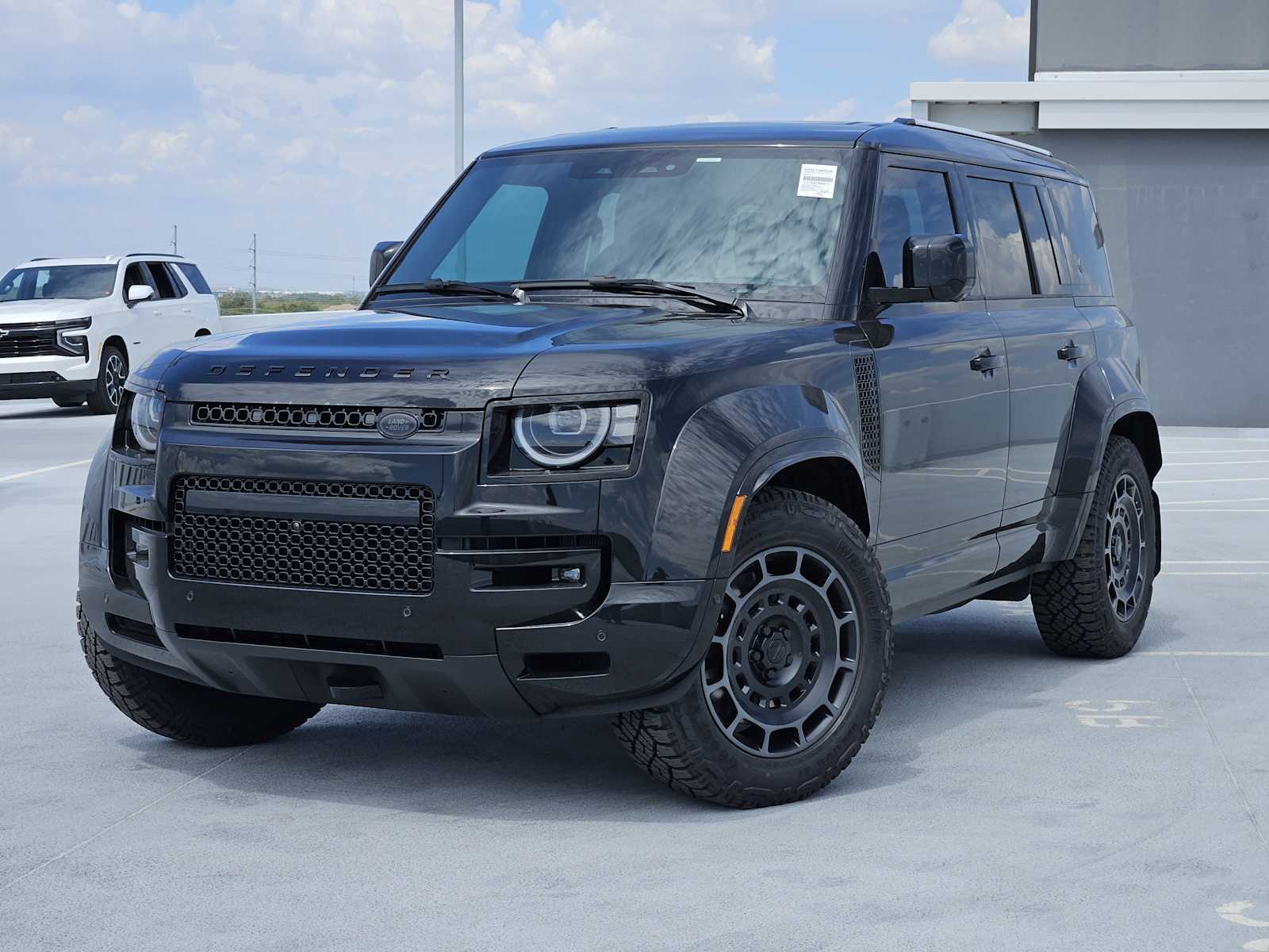 2026 Land Rover Defender OCTA Black