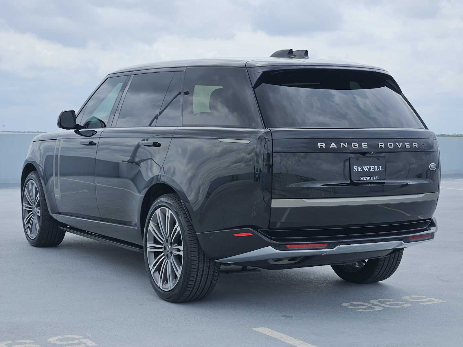 View vehicle photo 5