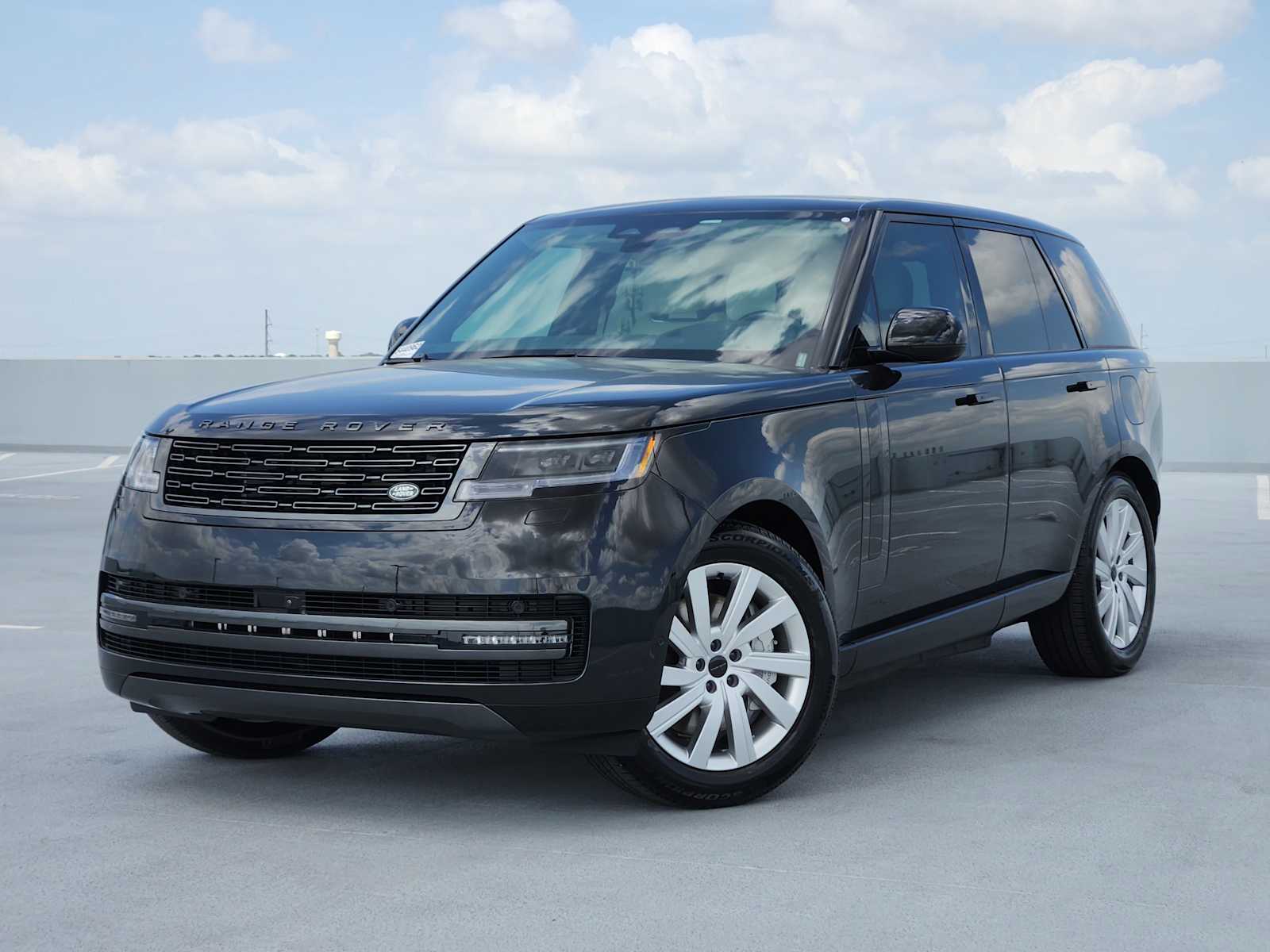 2026 Land Rover Range Rover SE