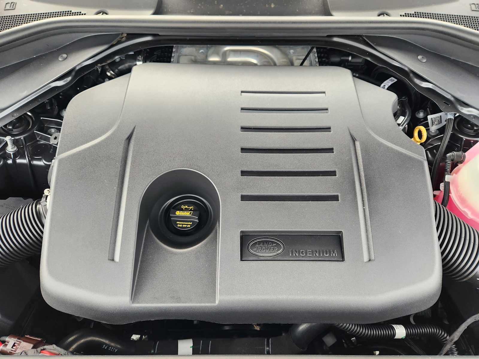 New 2026 CARPATHIAN GREY Land Rover SE image 31
