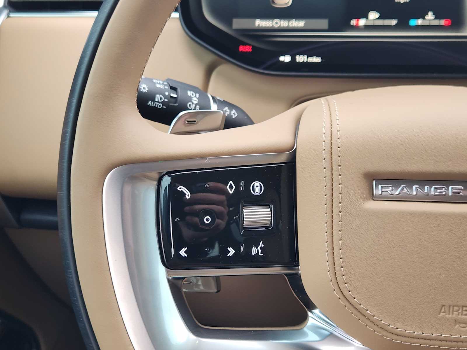 New 2026 CARPATHIAN GREY Land Rover SE image 27