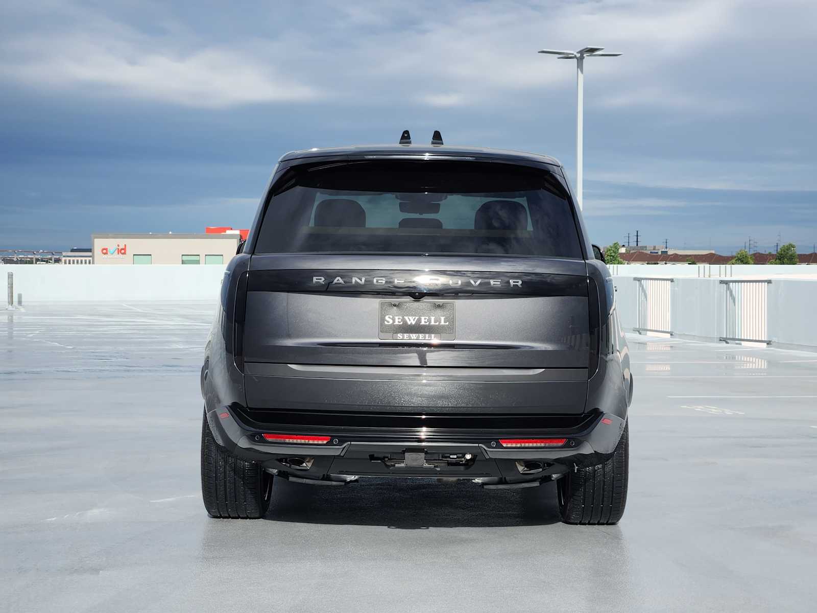 New 2026 CARPATHIAN GREY Land Rover SE image 6