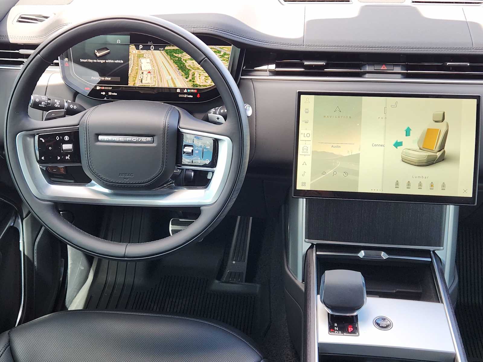 New 2026 SANTORINI BLACK Land Rover SE image 25