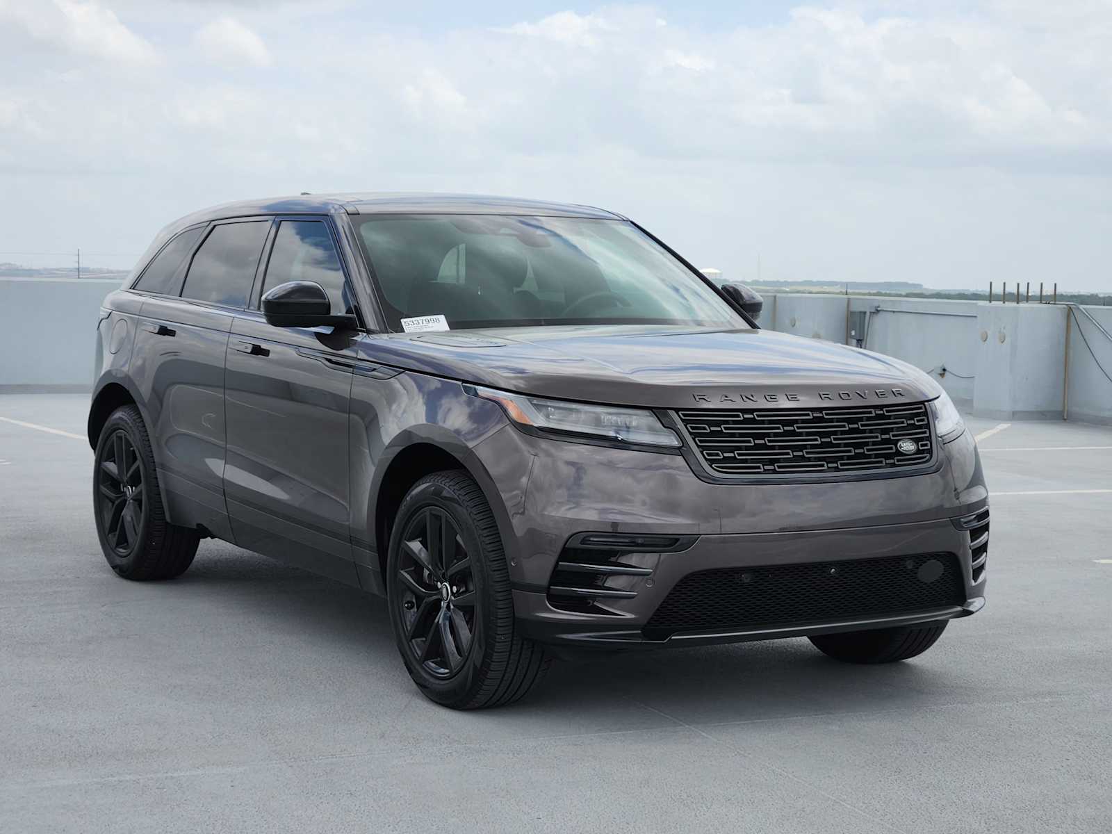 View vehicle photo 6