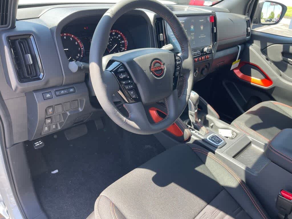 View vehicle photo 6