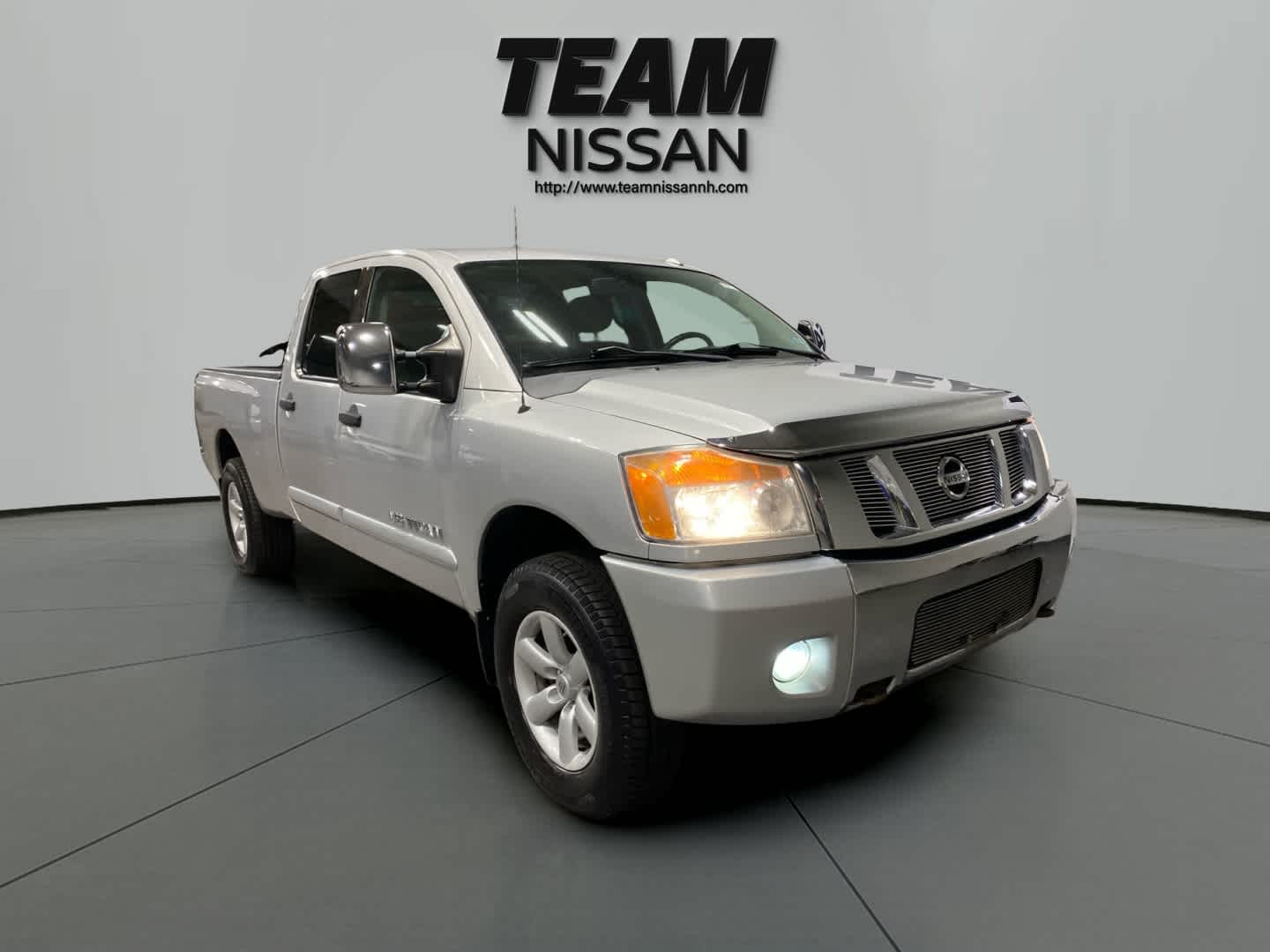 2010 Nissan Titan SE Crew Cab LWB 4WD