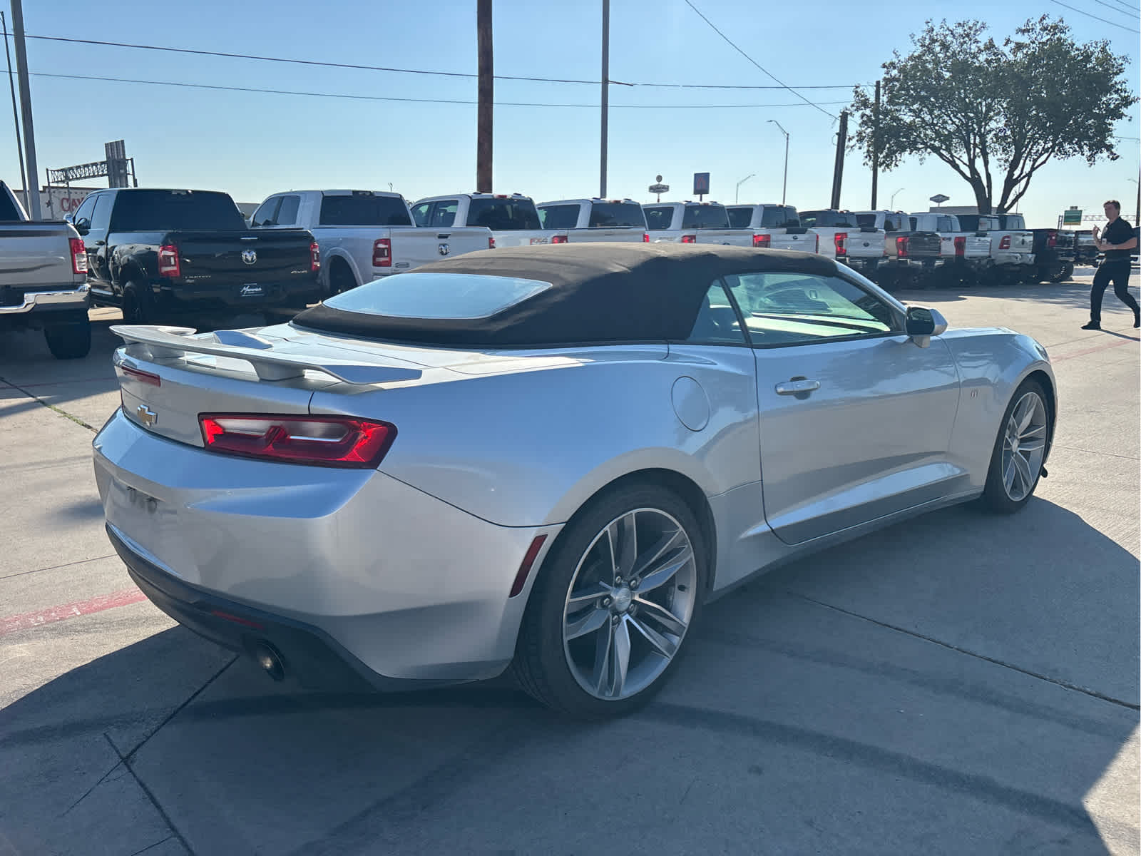 2017 Chevrolet Camaro 1LT, photo 3 of 8