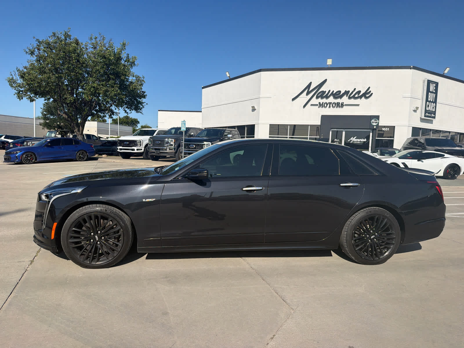 View vehicle photo 2