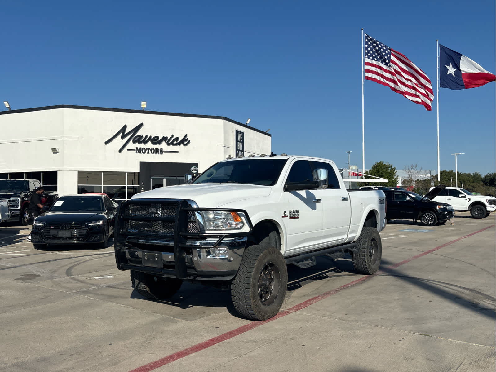 2018 RAM 2500 Blanco (Bright White Clearcoat) Camioneta Todo terreno 6 velocidades Automática