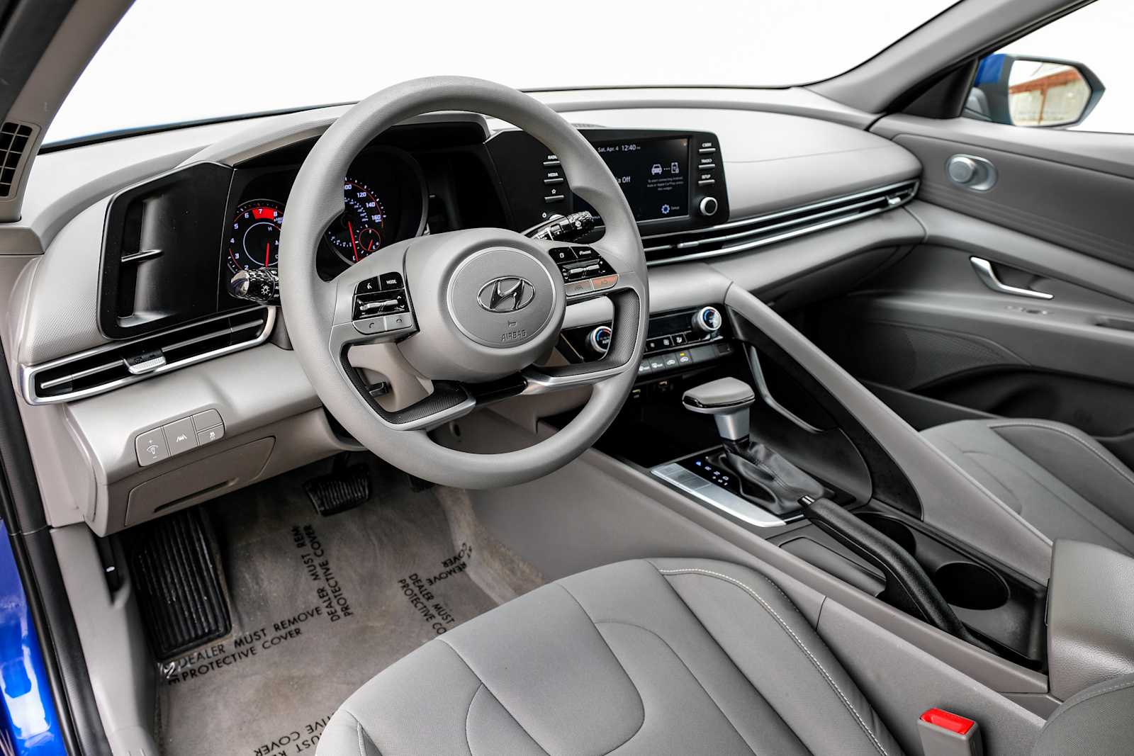 View vehicle photo 3