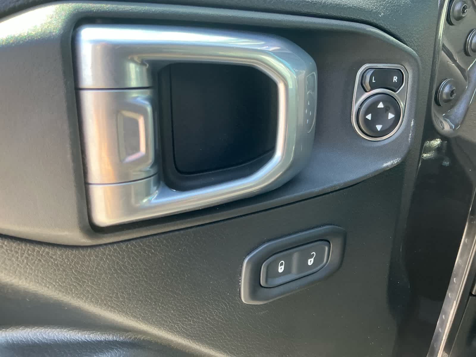 Used 2021 Jeep Wrangler SUV