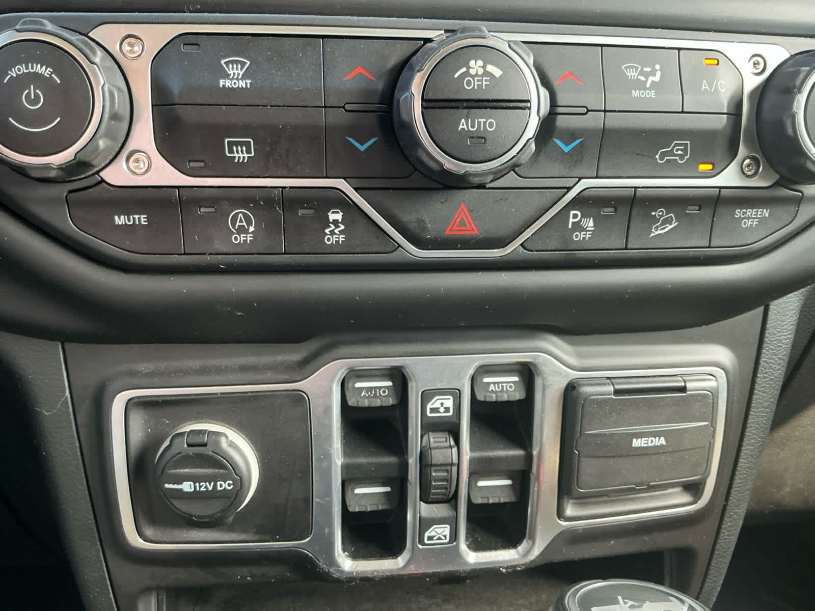 Used 2018 Jeep Wrangler Unlimited SUV
